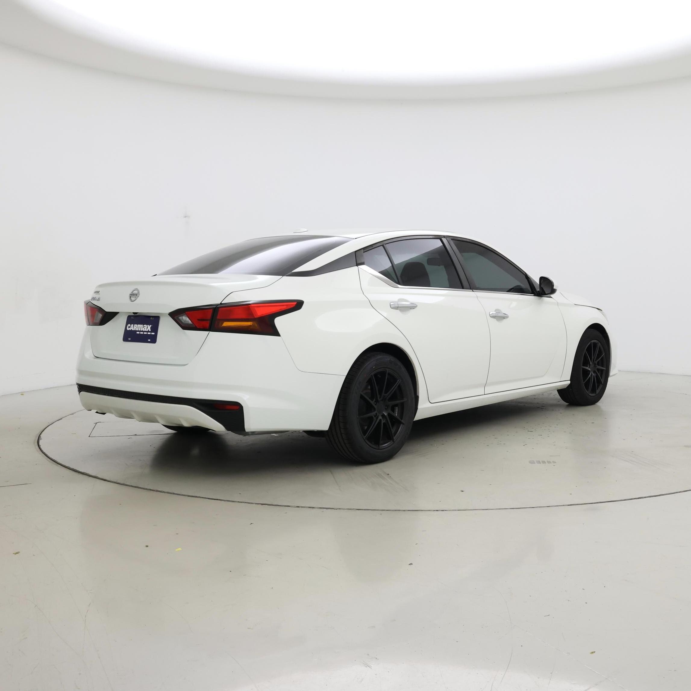 Thumbnail: 2020 Nissan Altima - 8
