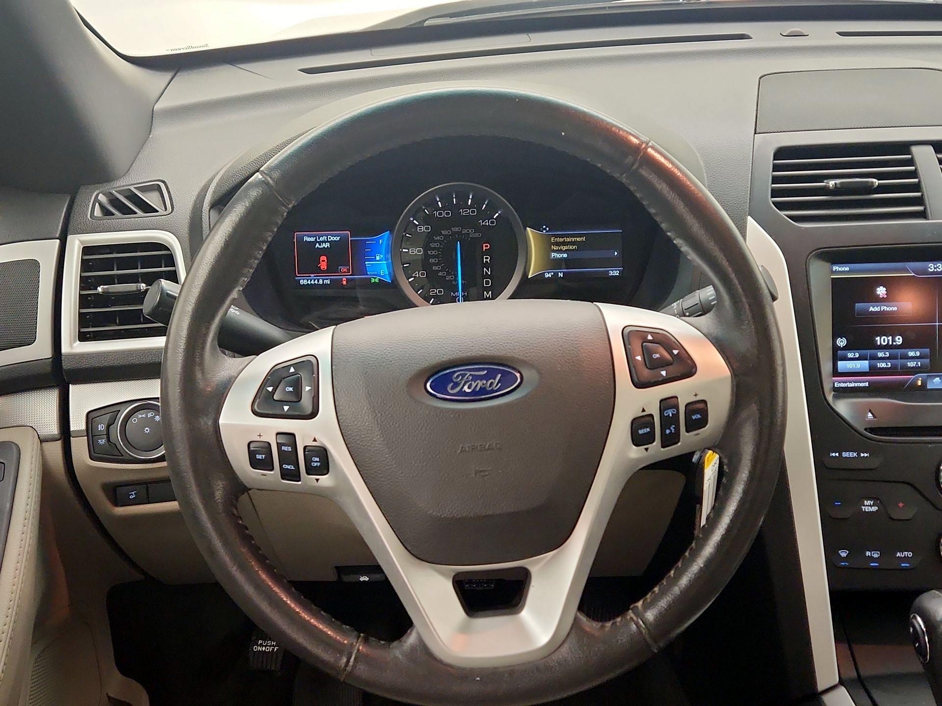 Thumbnail: 2014 Ford Explorer - 10