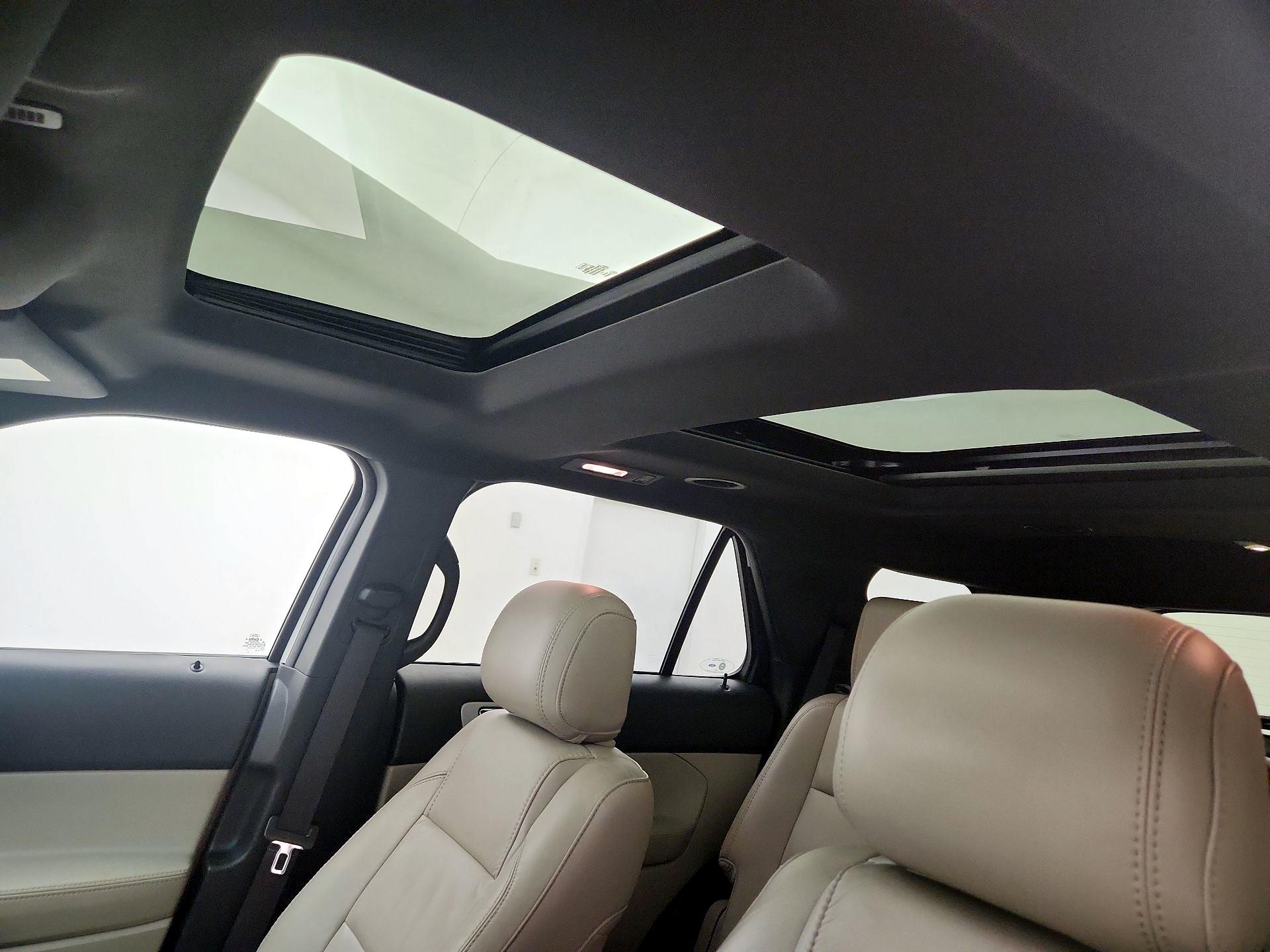 Thumbnail: 2014 Ford Explorer - 19