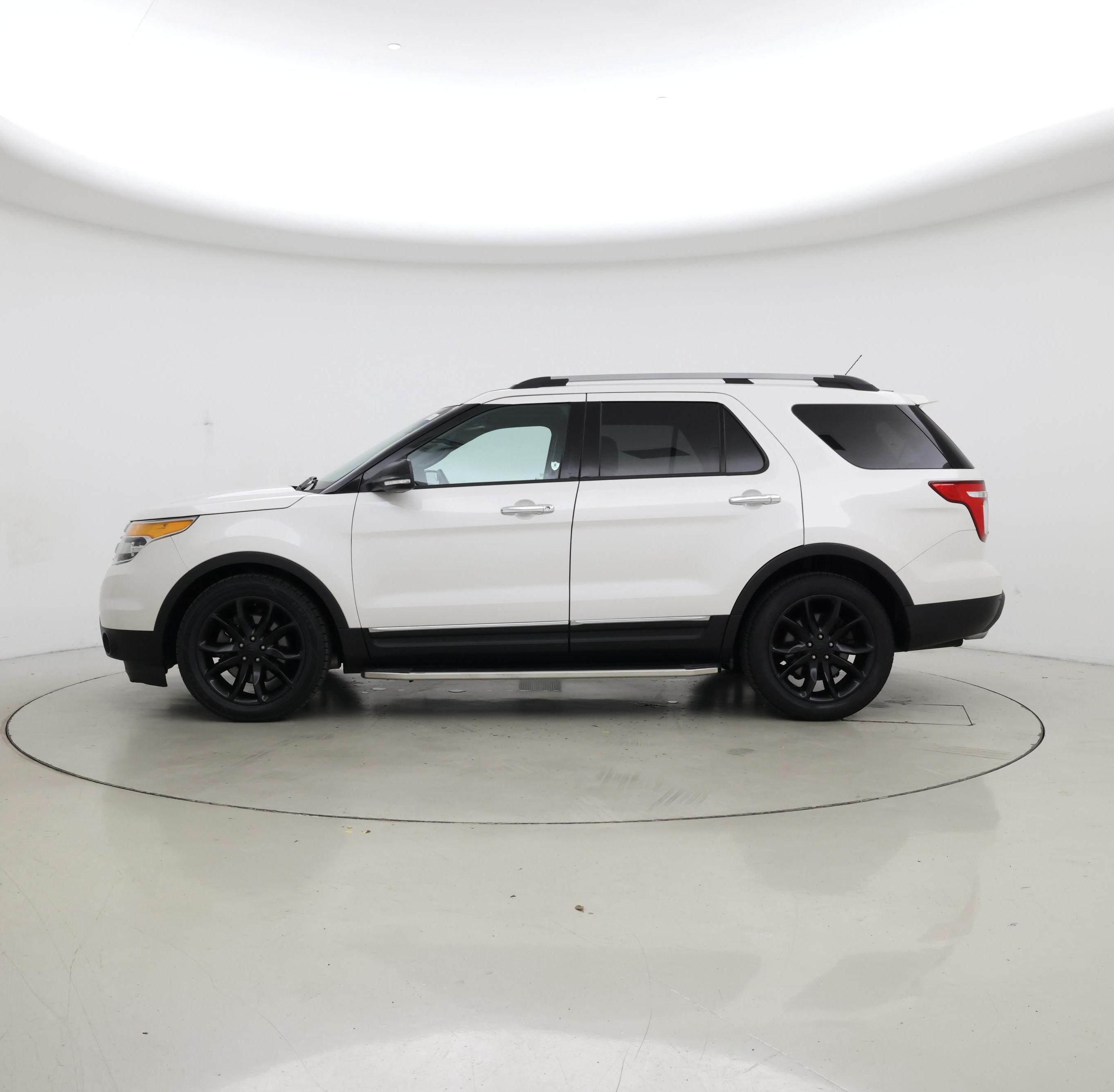 Thumbnail: 2014 Ford Explorer - 3