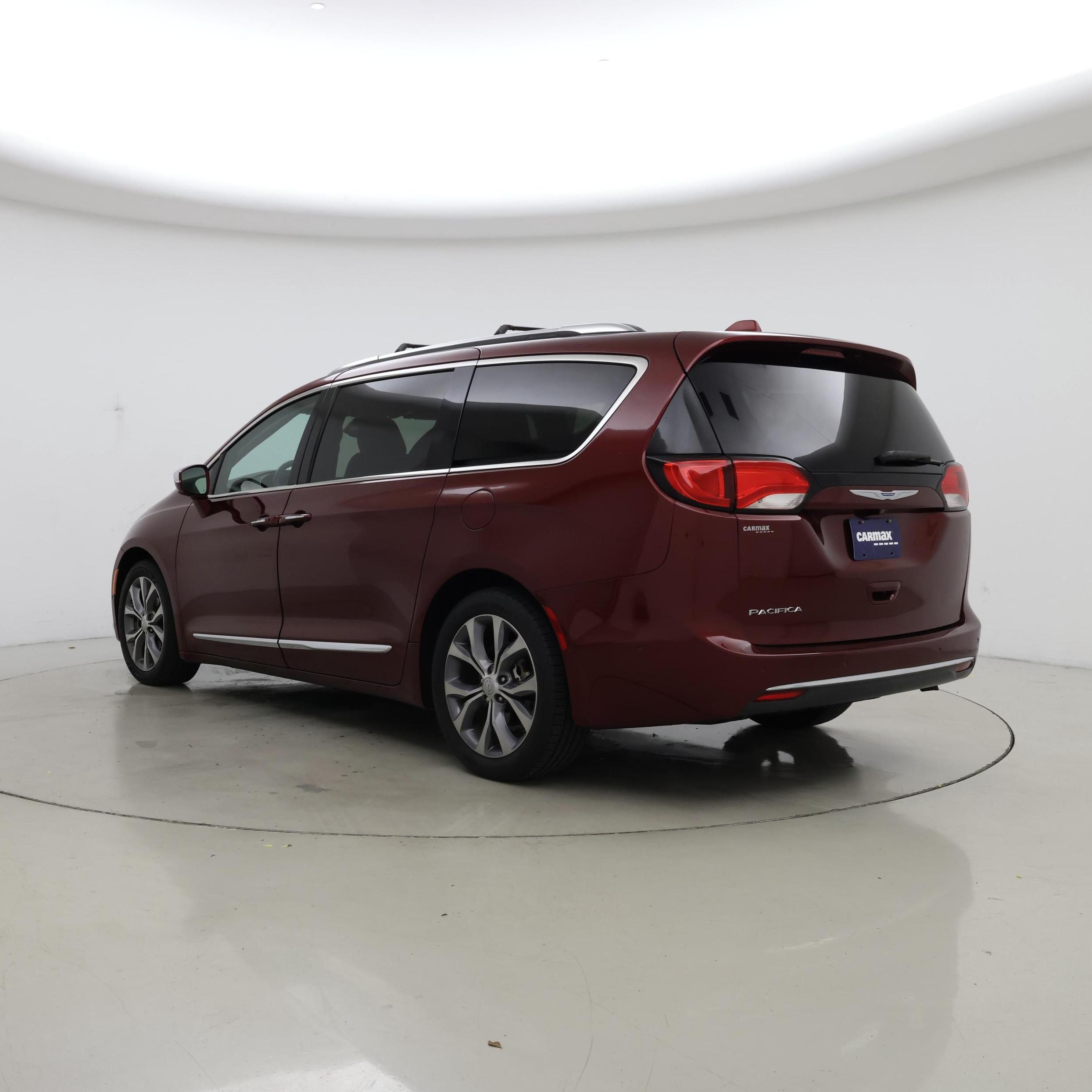 Thumbnail: 2018 Chrysler Pacifica - 2