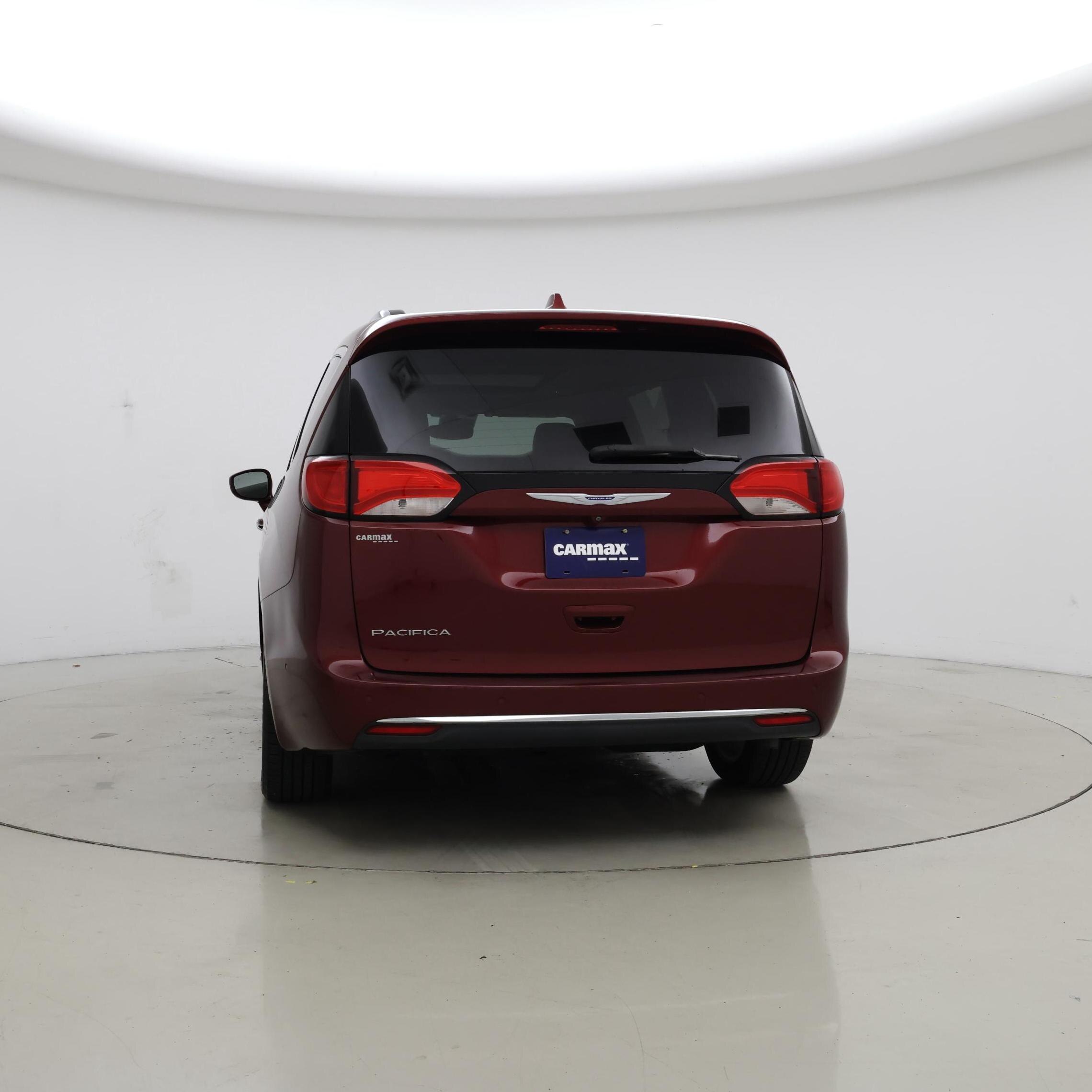 Thumbnail: 2018 Chrysler Pacifica - 6