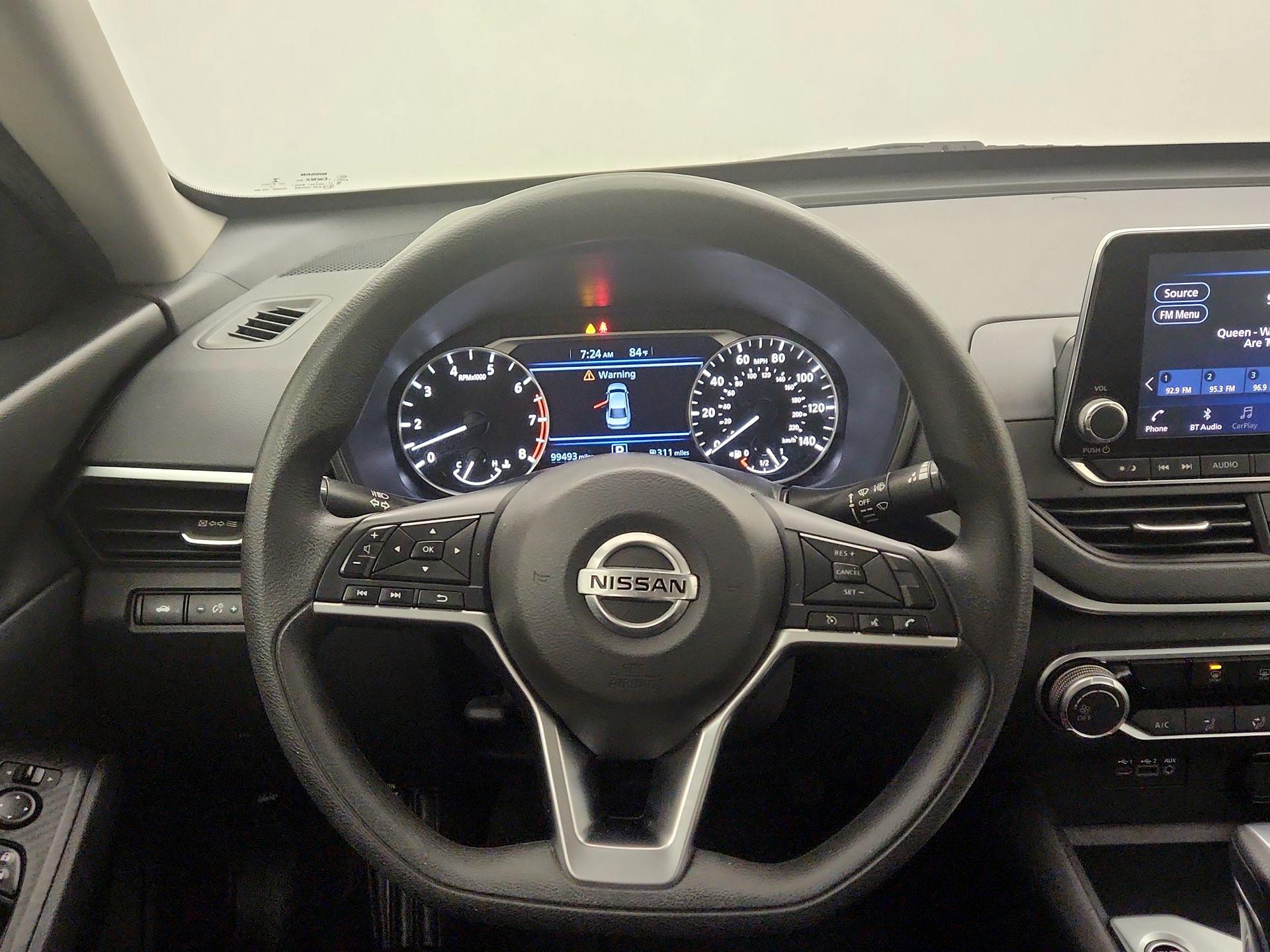 Thumbnail: 2019 Nissan Altima - 10