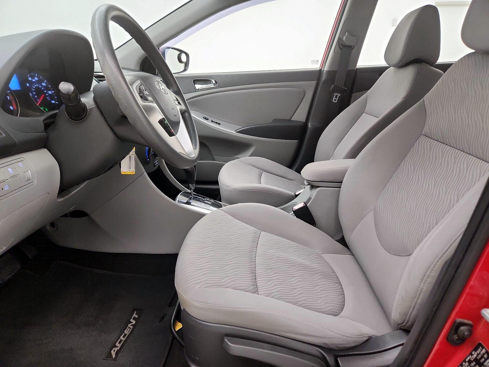 Thumbnail: 2013 Hyundai Accent - 11