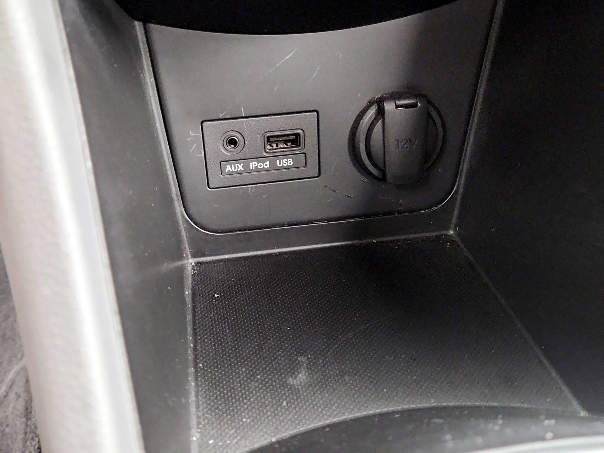 Thumbnail: 2013 Hyundai Accent - 17