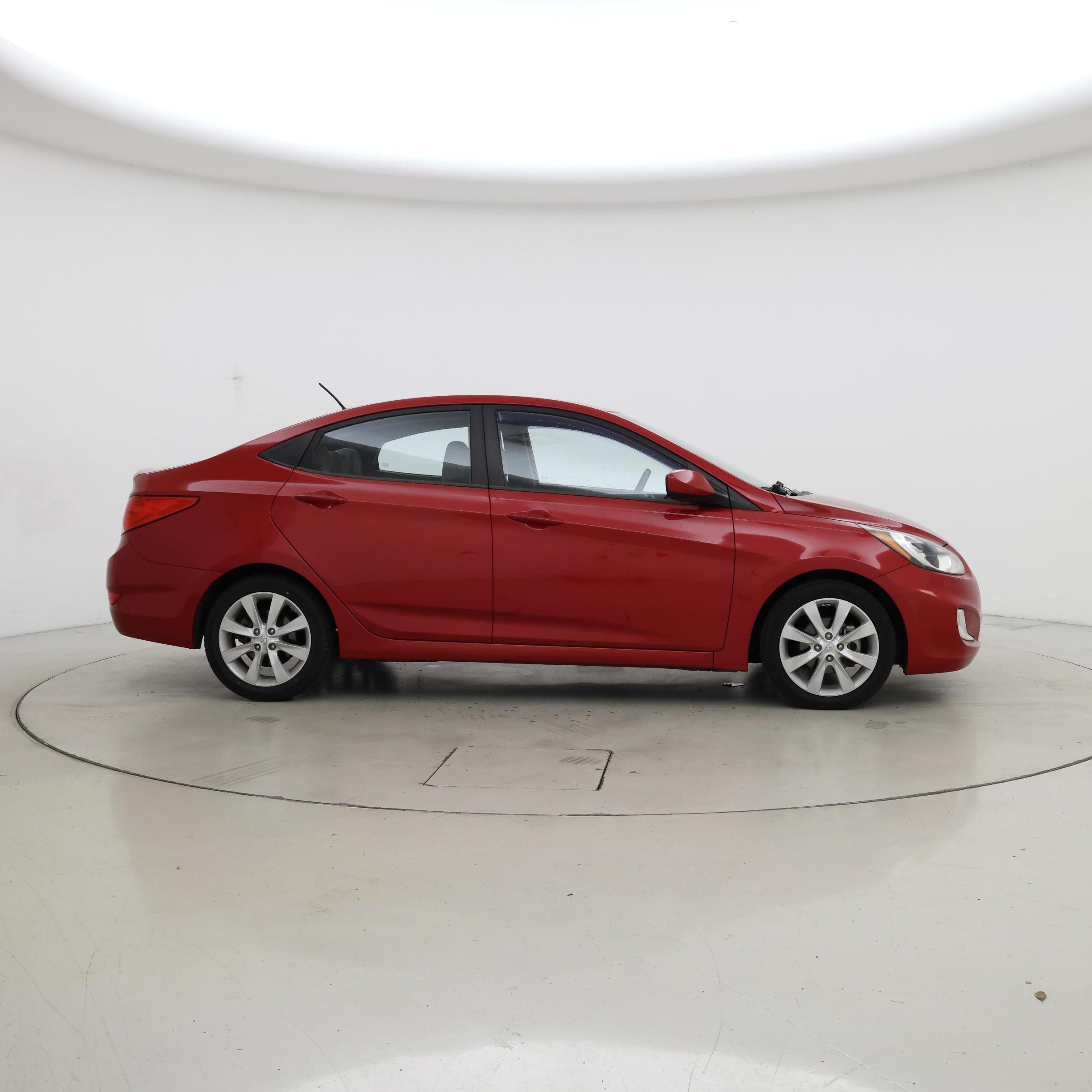 Thumbnail: 2013 Hyundai Accent - 7