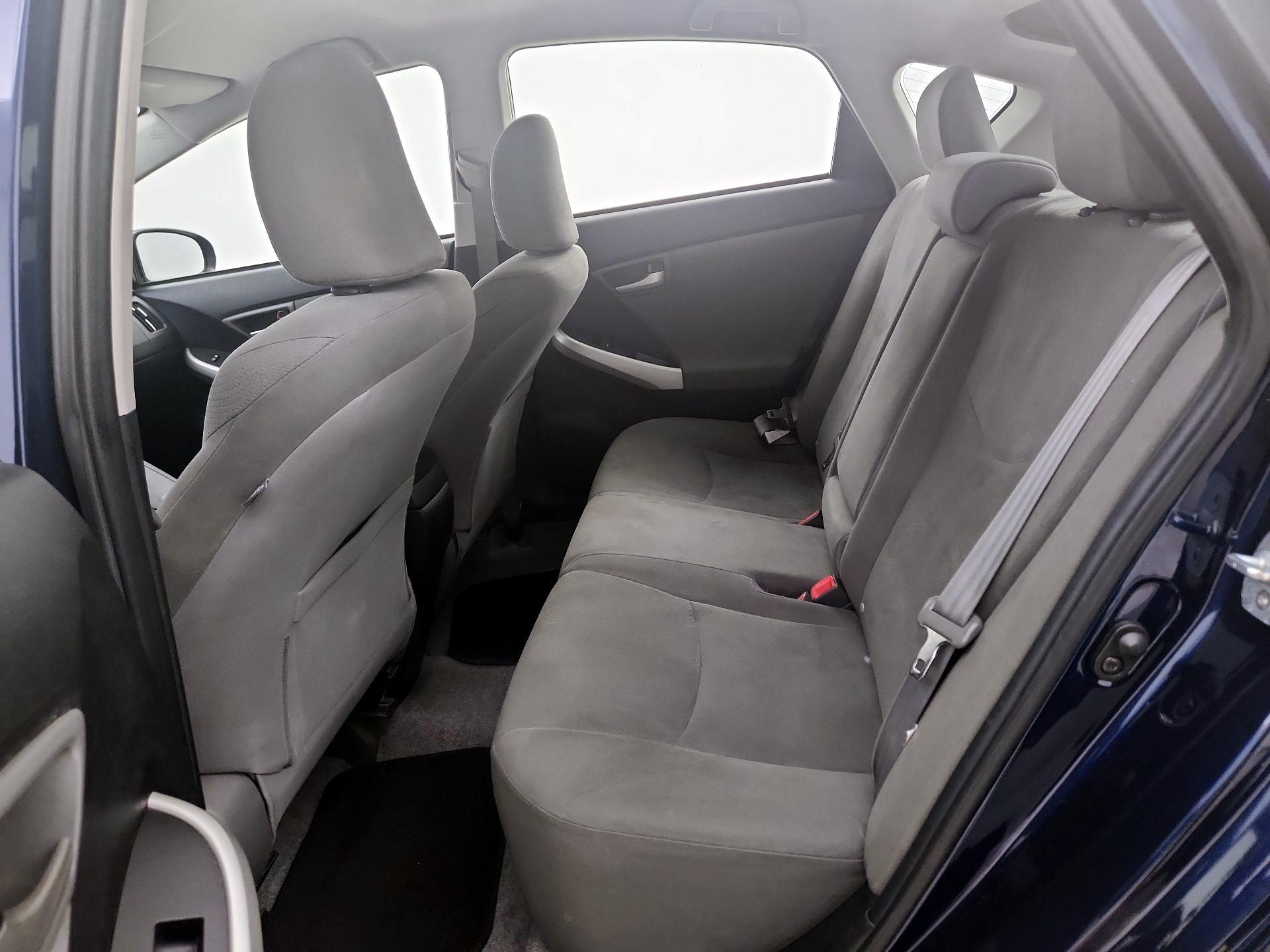 Thumbnail: 2013 Toyota Prius - 18