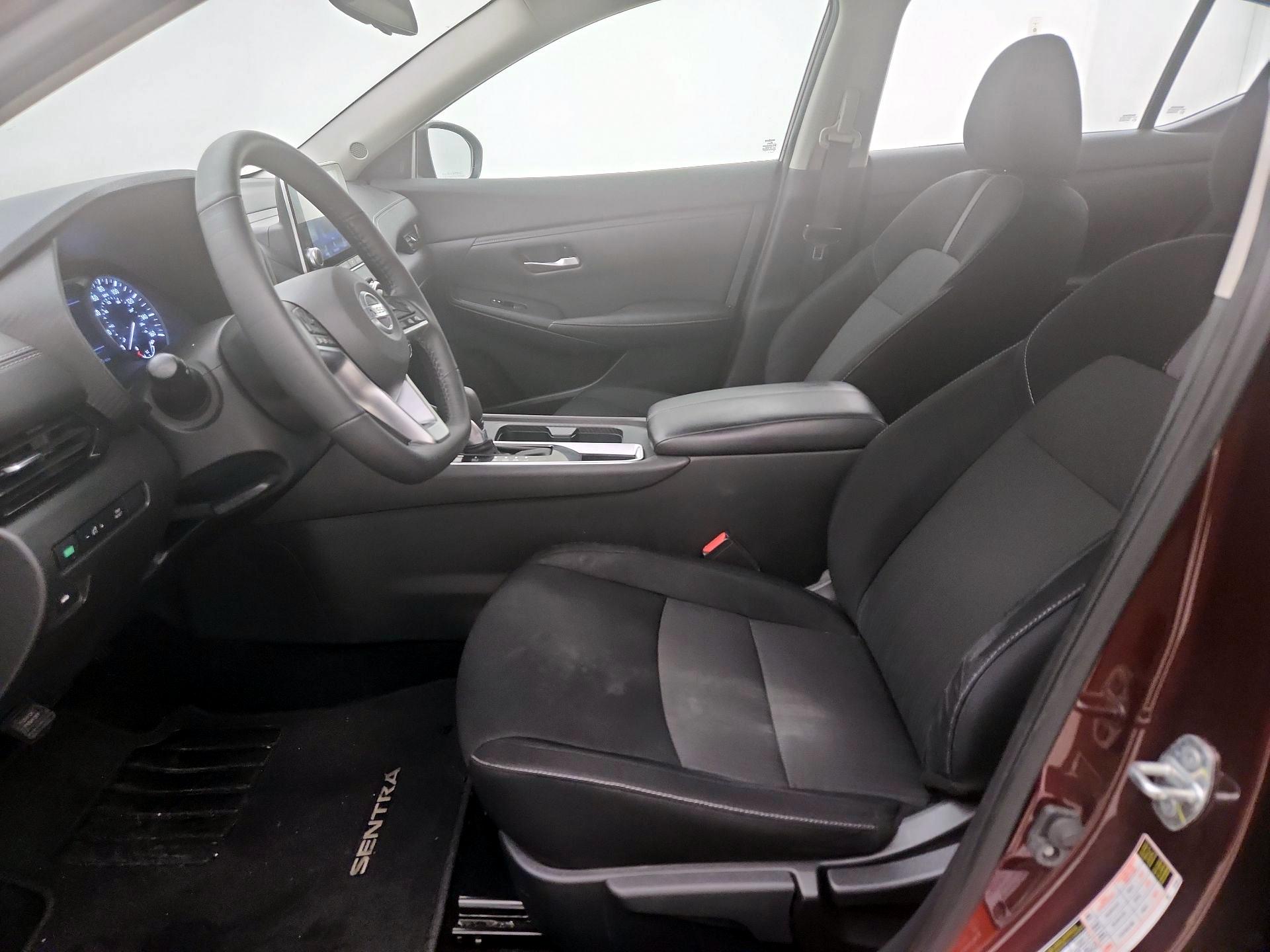 Thumbnail: 2021 Nissan Sentra - 11