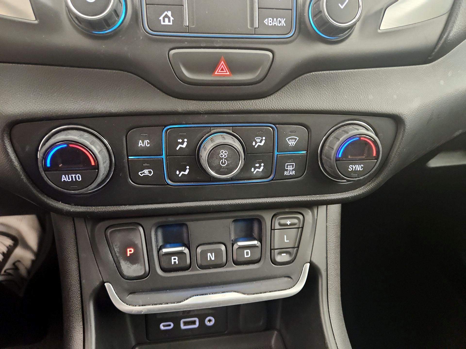 Thumbnail: 2019 GMC Terrain - 16