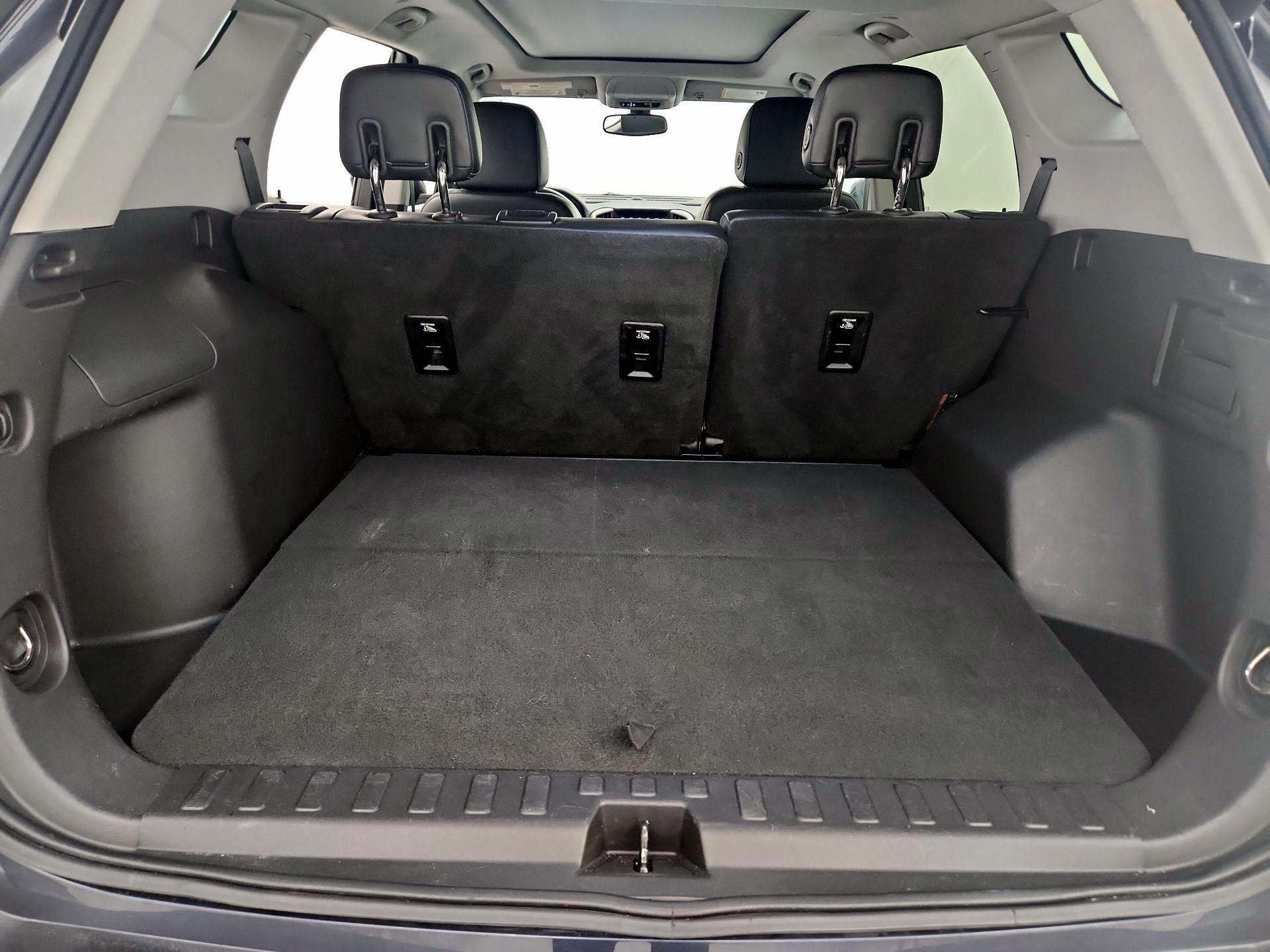Thumbnail: 2019 GMC Terrain - 20