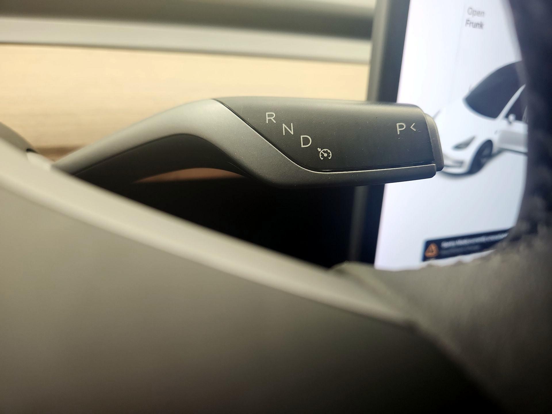 Thumbnail: 2022 Tesla Model 3 - 16
