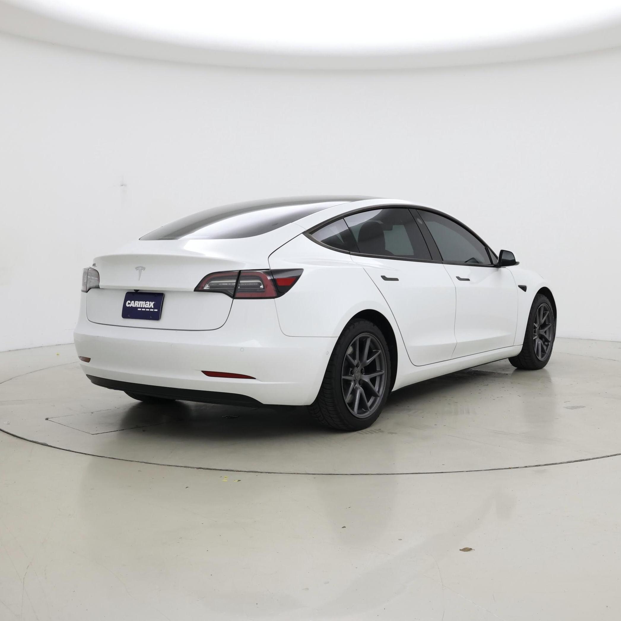 Thumbnail: 2022 Tesla Model 3 - 8