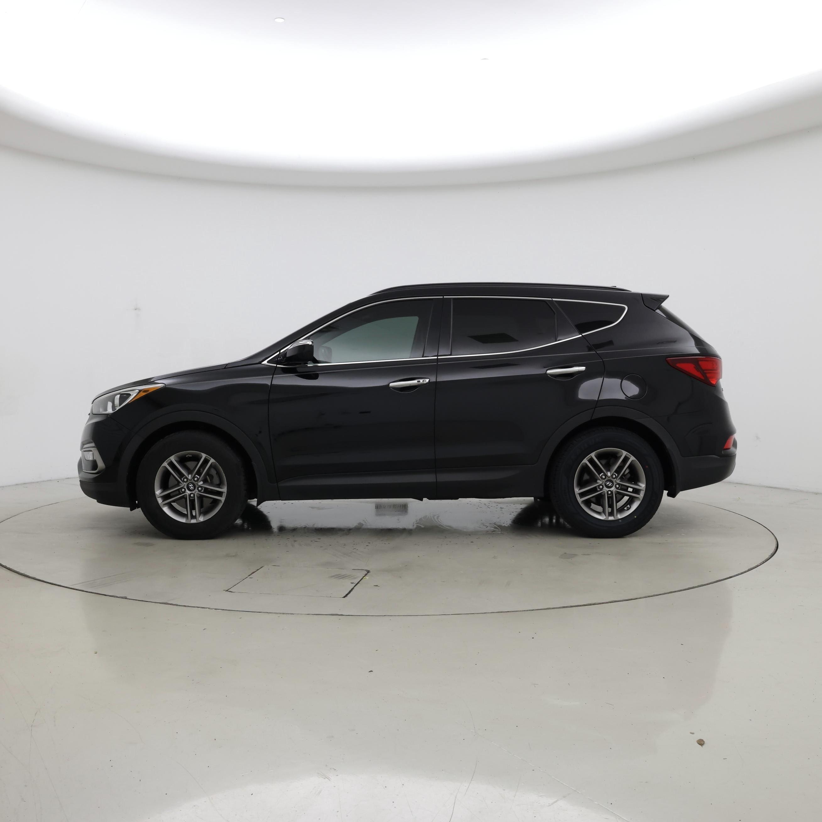 Thumbnail: 2017 Hyundai Santa Fe - 3