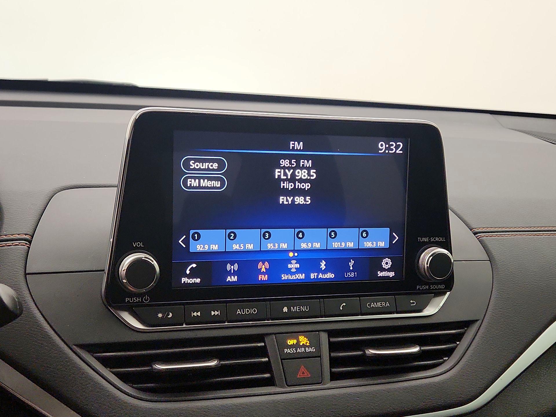 Thumbnail: 2019 Nissan Altima - 15