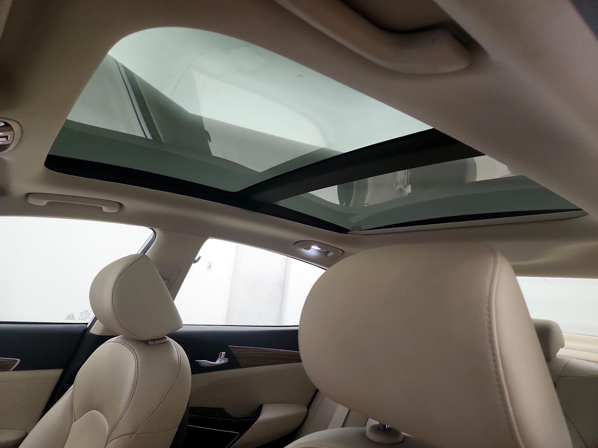Thumbnail: 2017 Kia Cadenza - 20