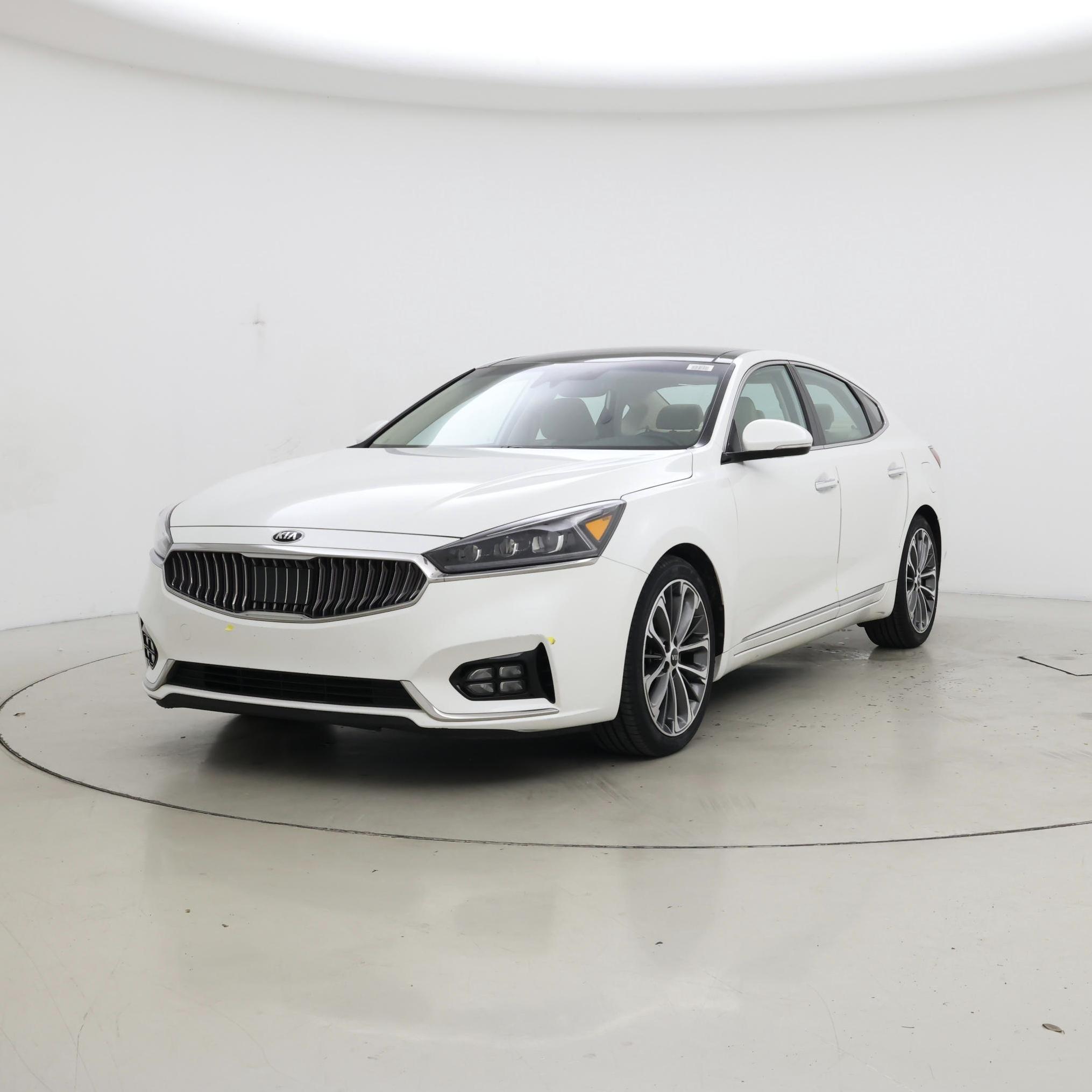 Thumbnail: 2017 Kia Cadenza - 4