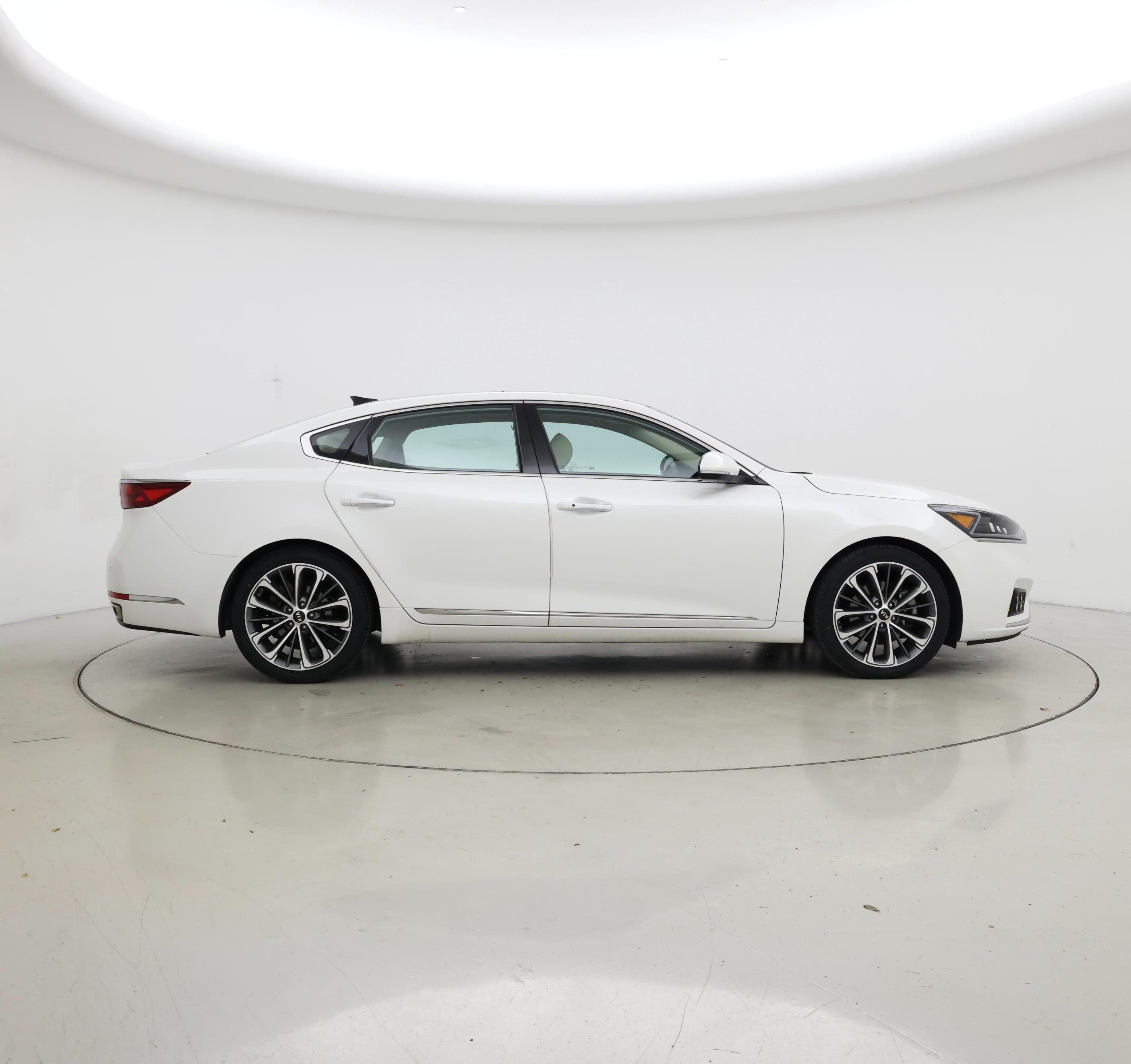Thumbnail: 2017 Kia Cadenza - 7