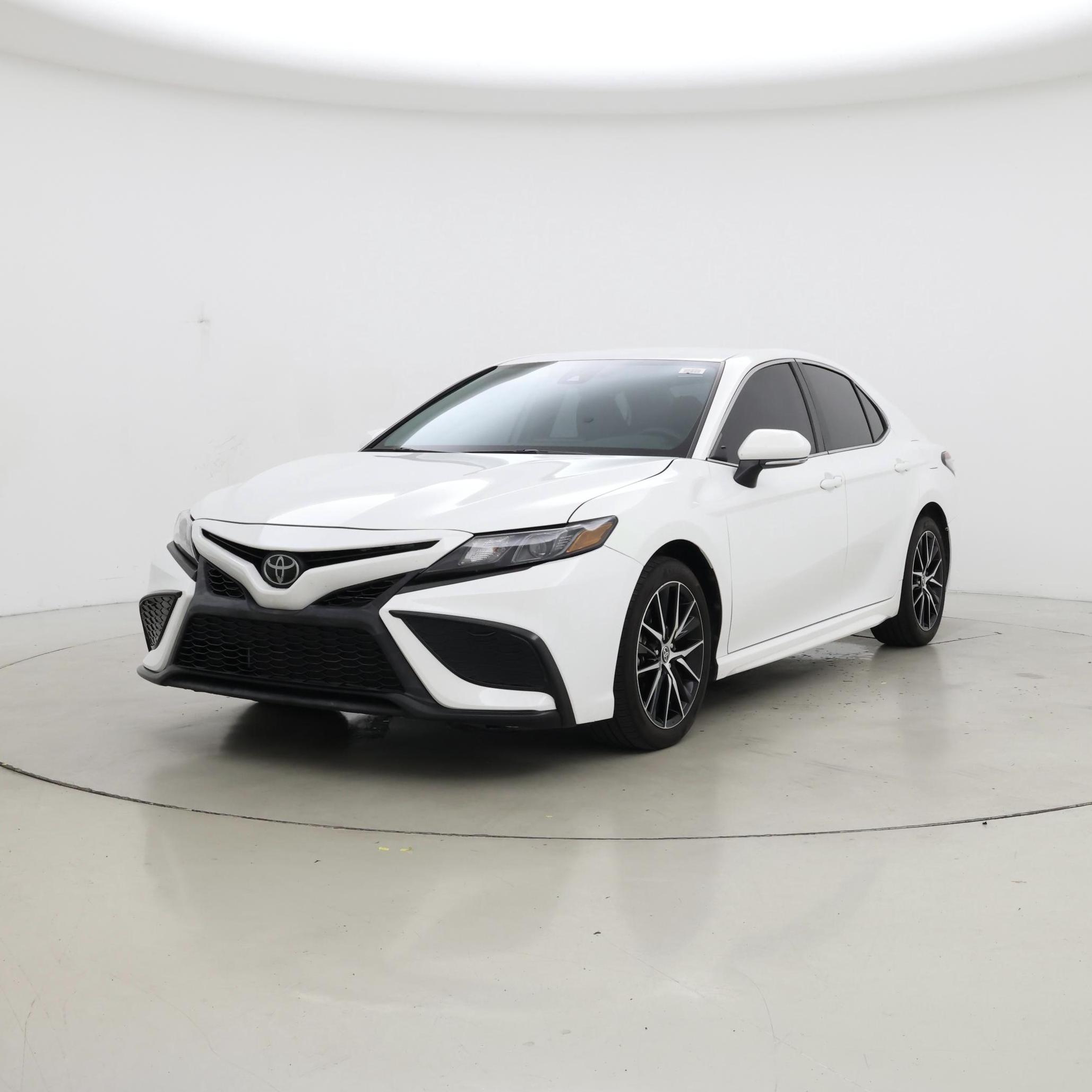 Thumbnail: 2023 Toyota Camry - 4
