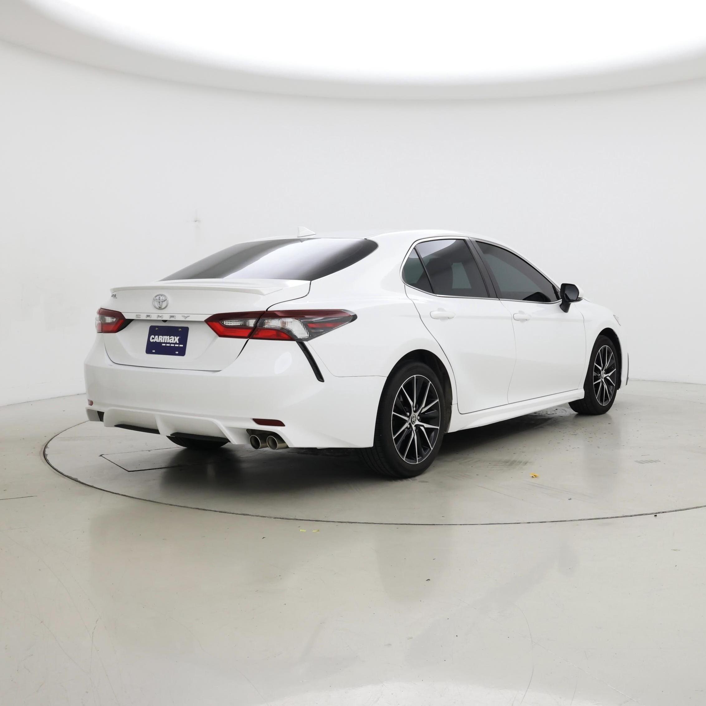 Thumbnail: 2023 Toyota Camry - 8