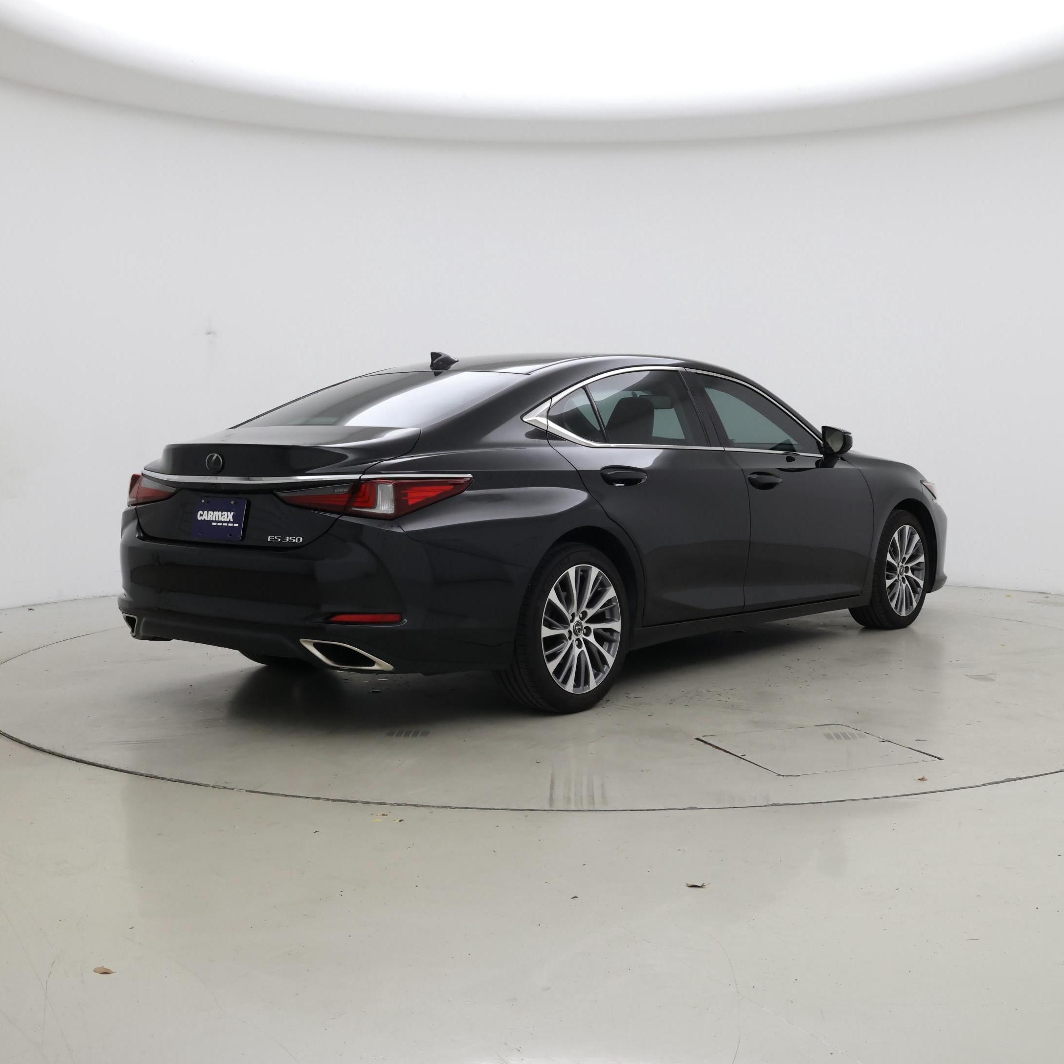 Thumbnail: 2019 Lexus ES - 8