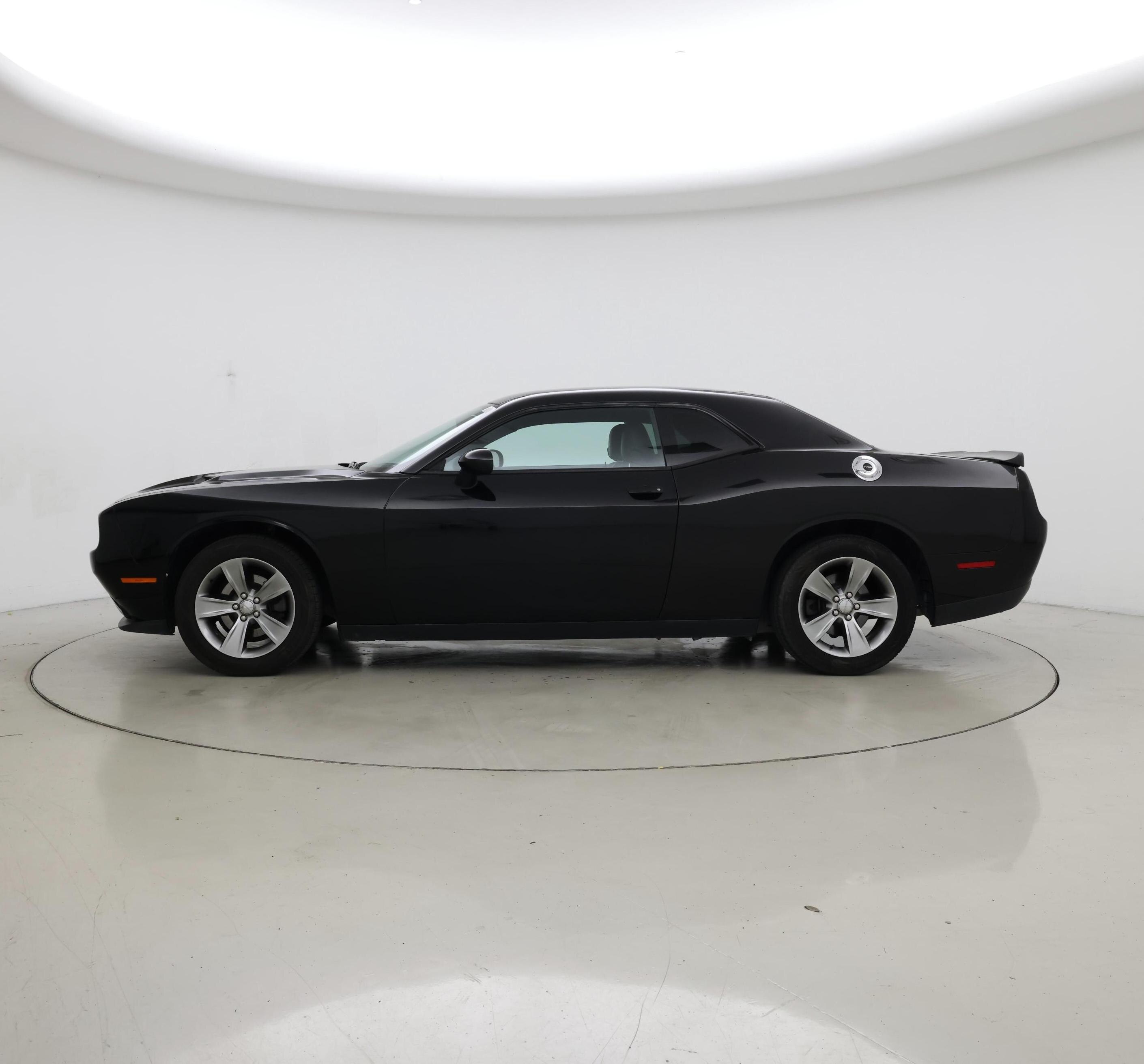 Thumbnail: 2019 Dodge Challenger - 3