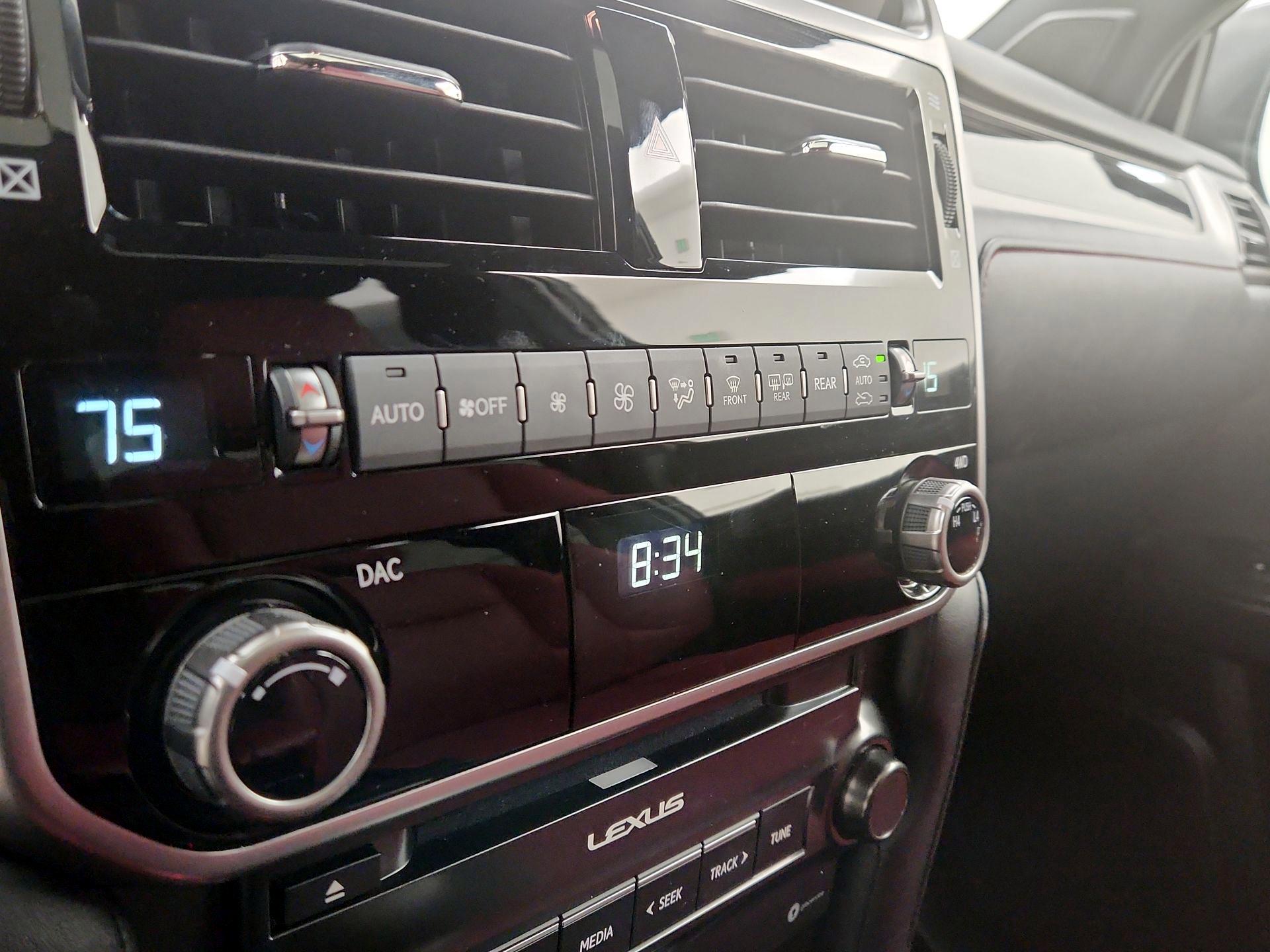 Thumbnail: 2023 Lexus GX - 17