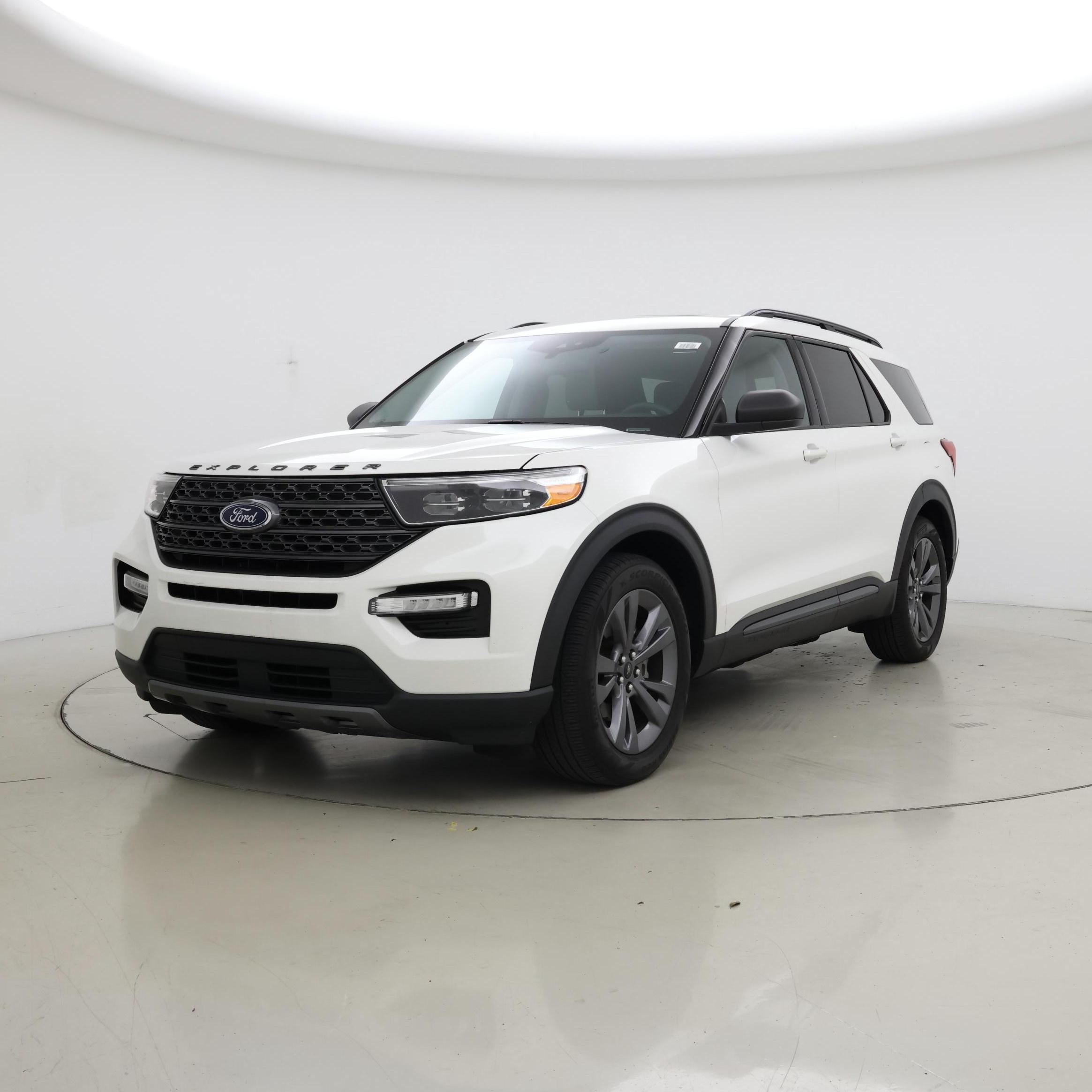 Thumbnail: 2021 Ford Explorer - 4