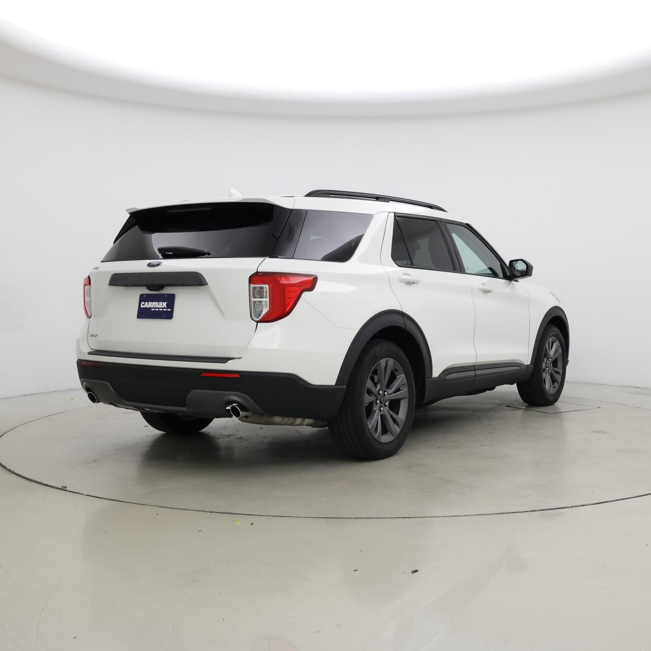 Thumbnail: 2021 Ford Explorer - 8