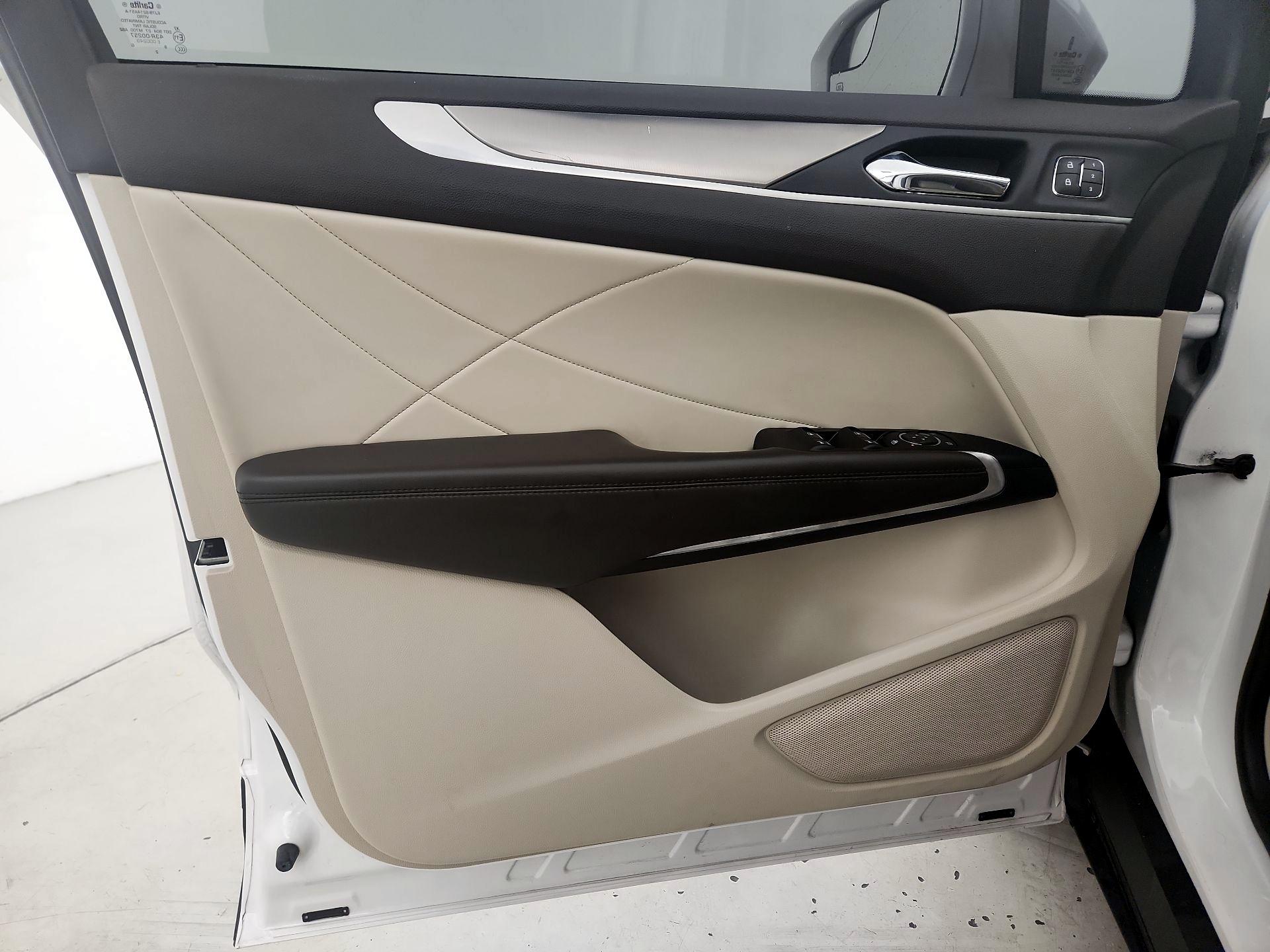 Thumbnail: 2019 Lincoln MKC - 12