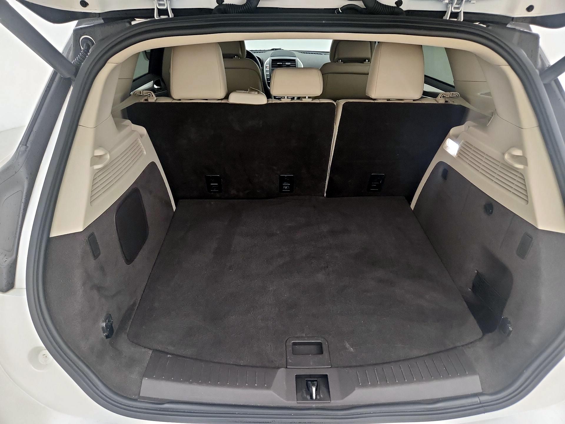 Thumbnail: 2019 Lincoln MKC - 20