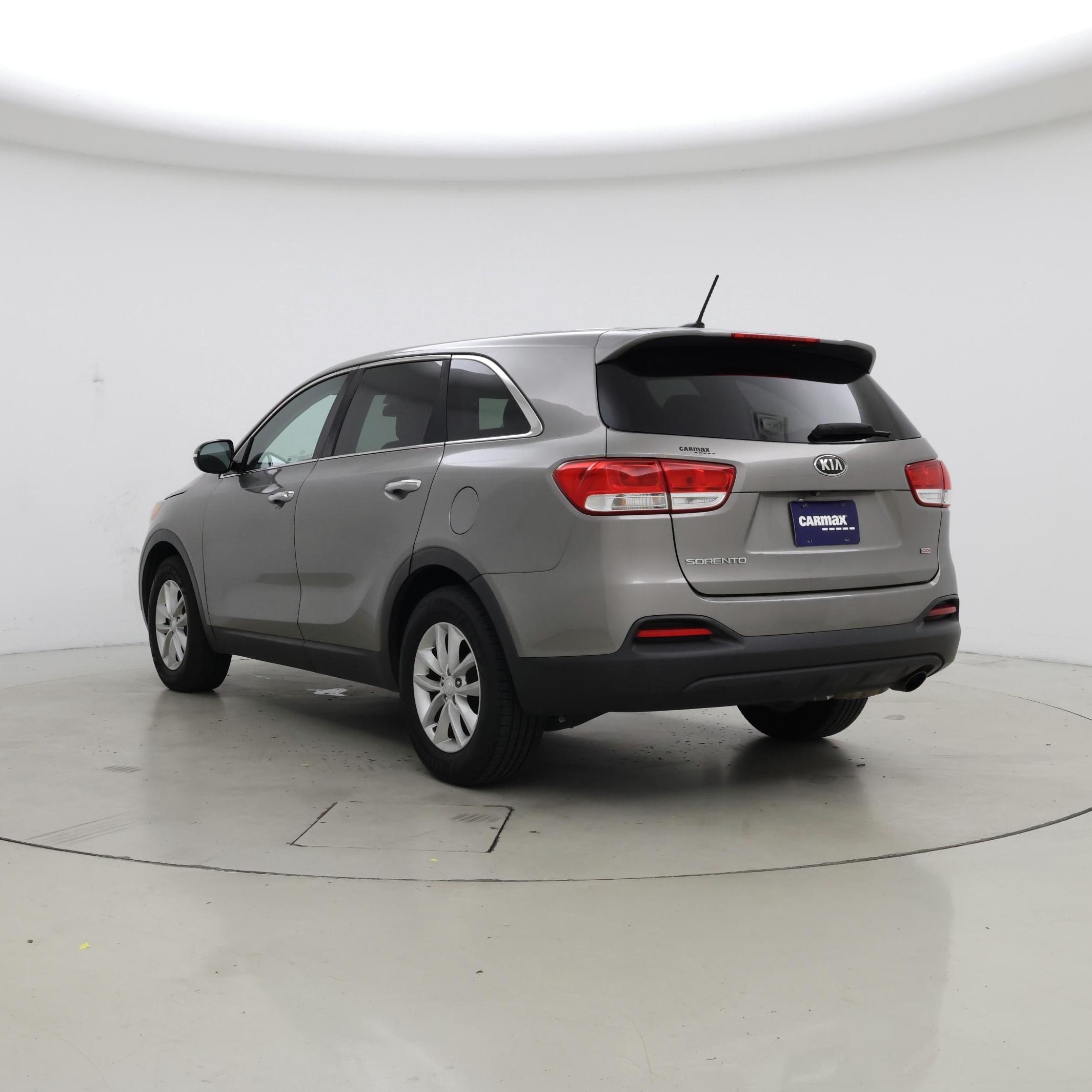 Thumbnail: 2018 Kia Sorento - 2