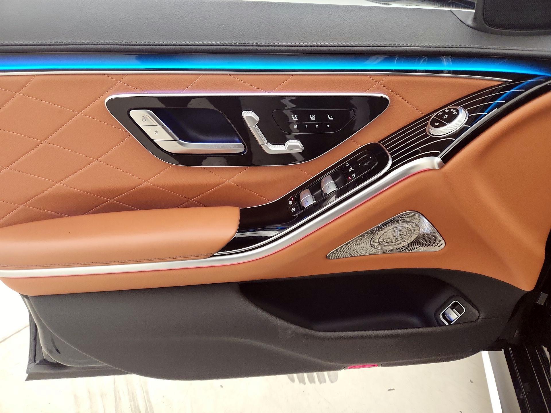 Thumbnail: 2021 Mercedes-Benz S-Class - 12