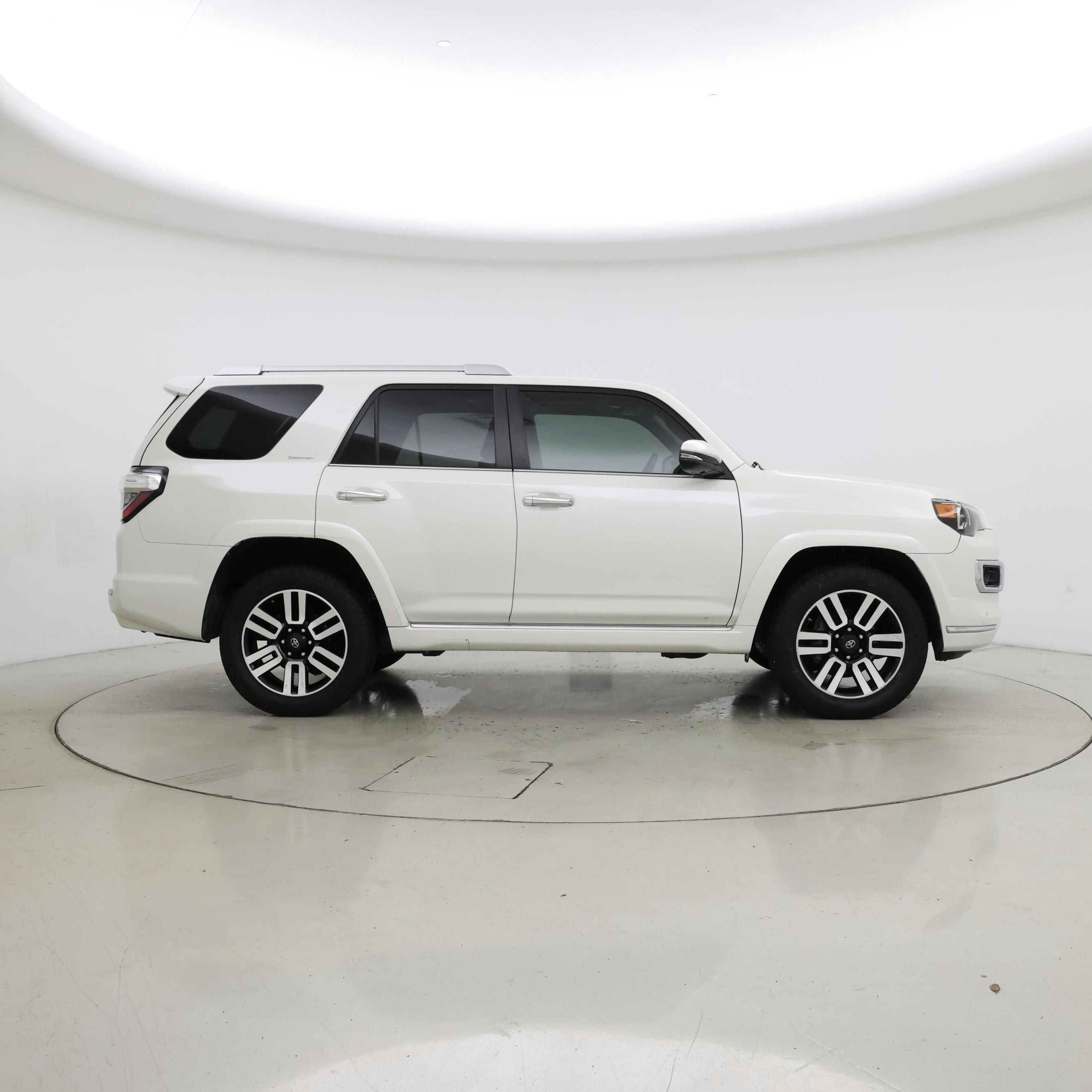 Thumbnail: 2021 Toyota 4Runner - 7