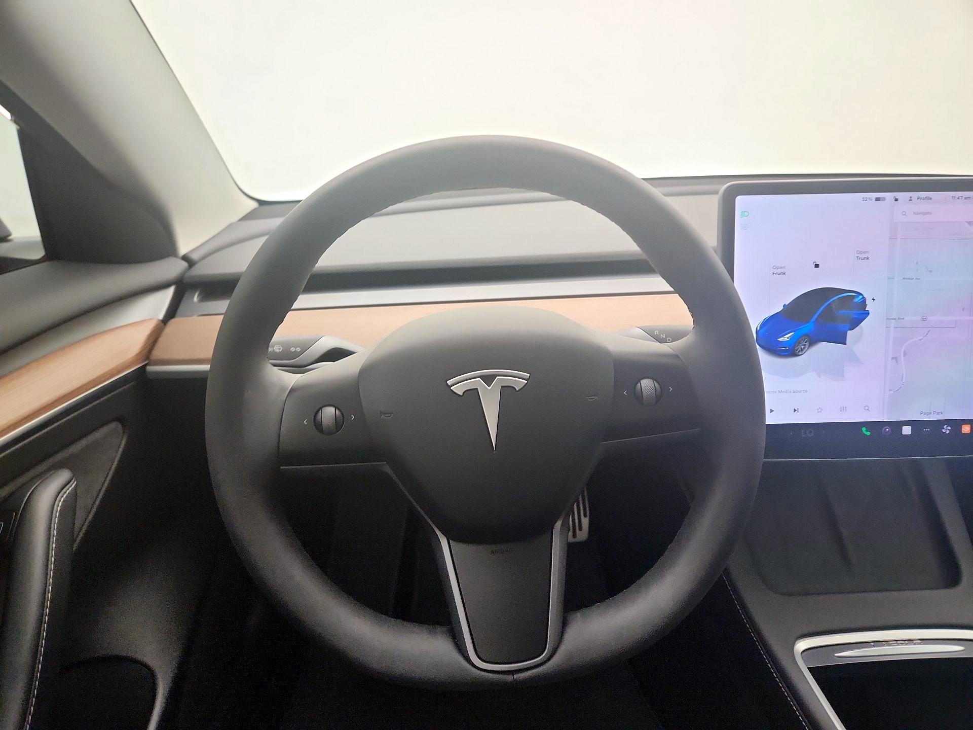 Thumbnail: 2023 Tesla Model 3 - 10