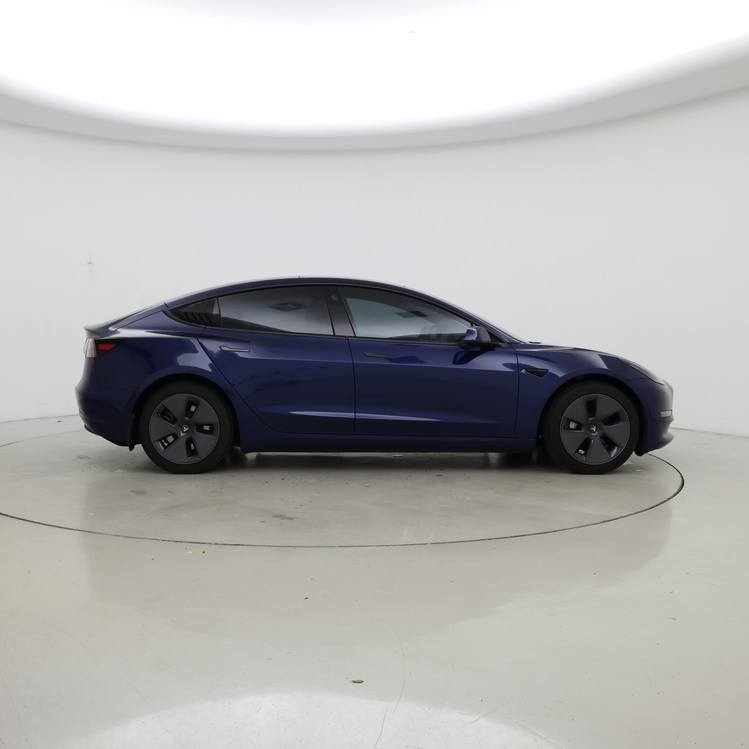 Thumbnail: 2023 Tesla Model 3 - 7