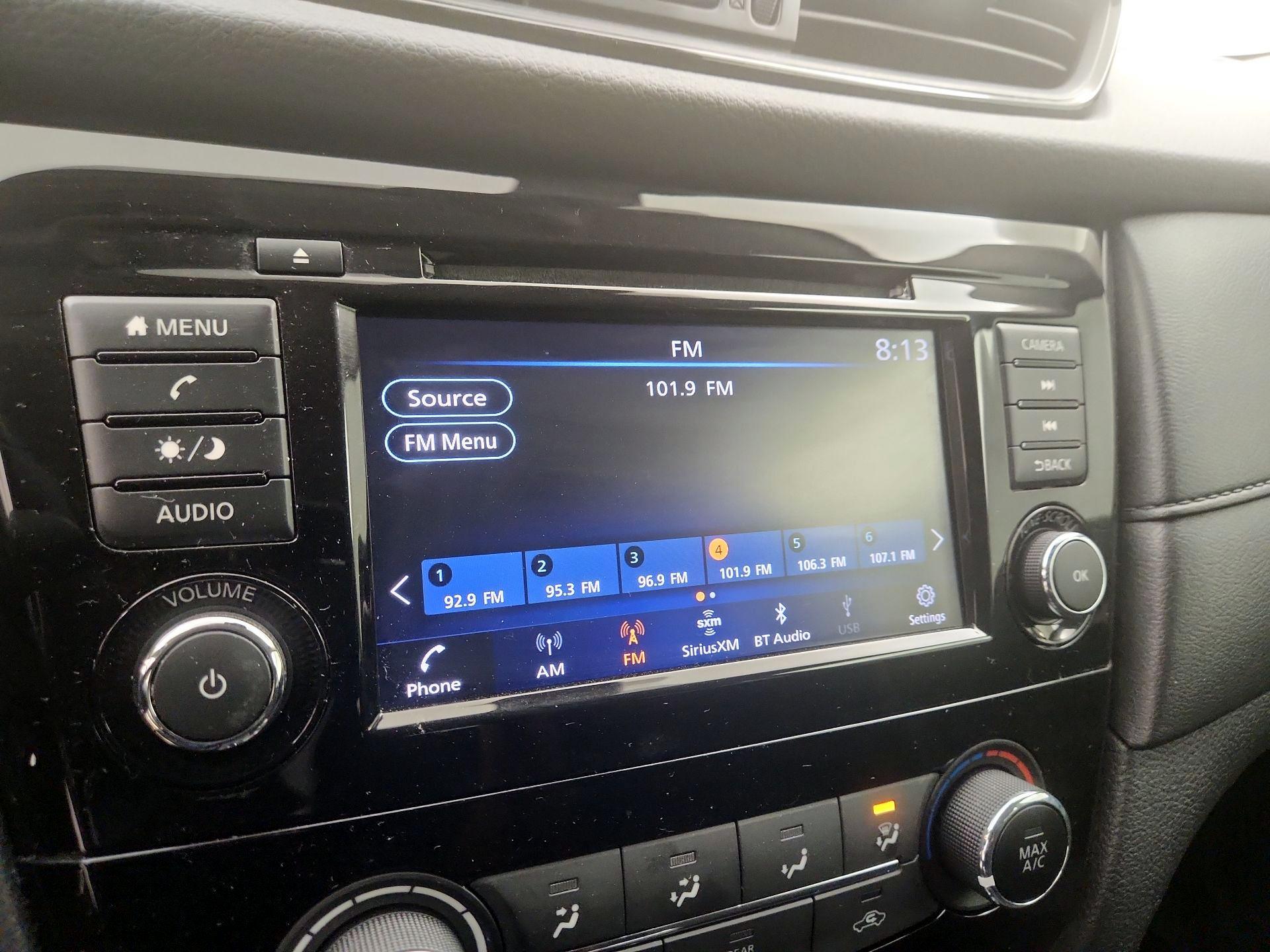 Thumbnail: 2019 Nissan Rogue - 15