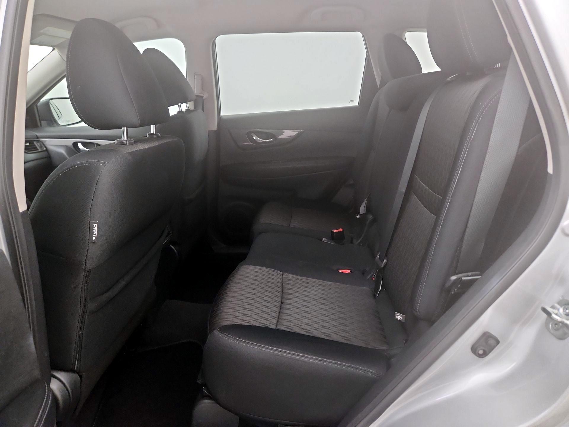 Thumbnail: 2019 Nissan Rogue - 19