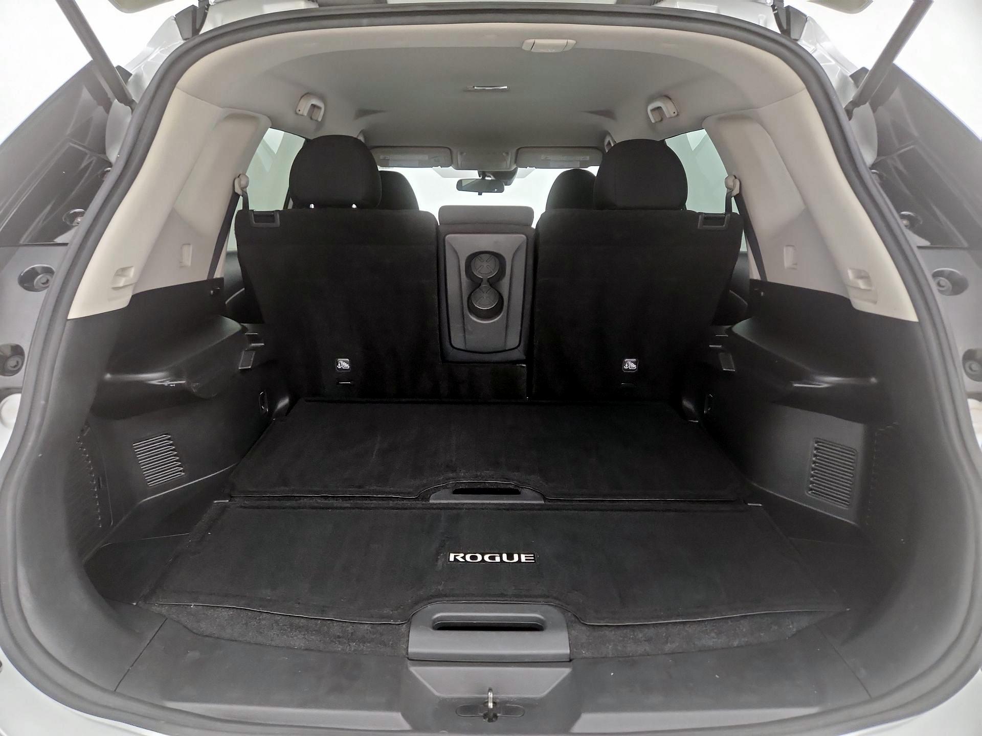 Thumbnail: 2019 Nissan Rogue - 20