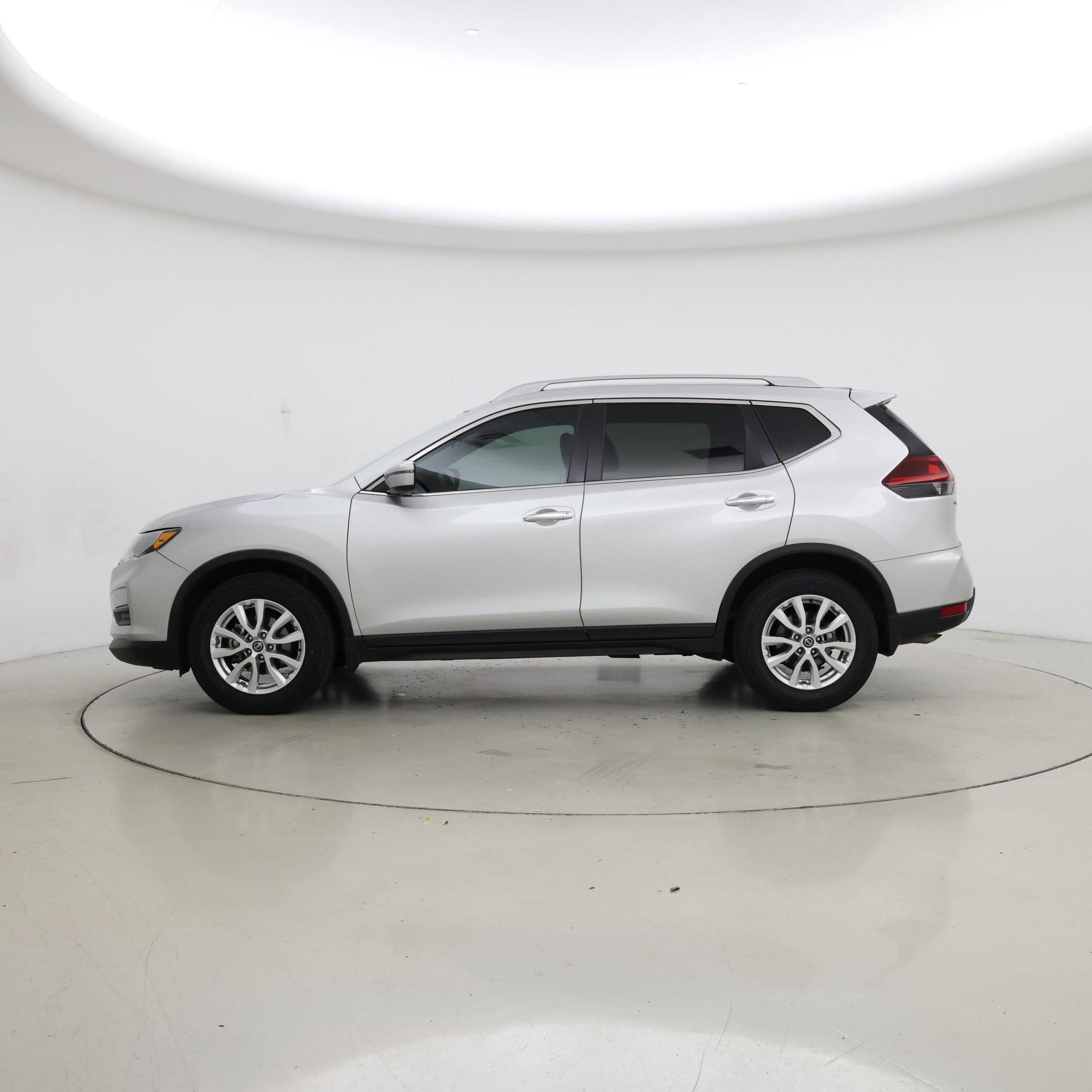 Thumbnail: 2019 Nissan Rogue - 3