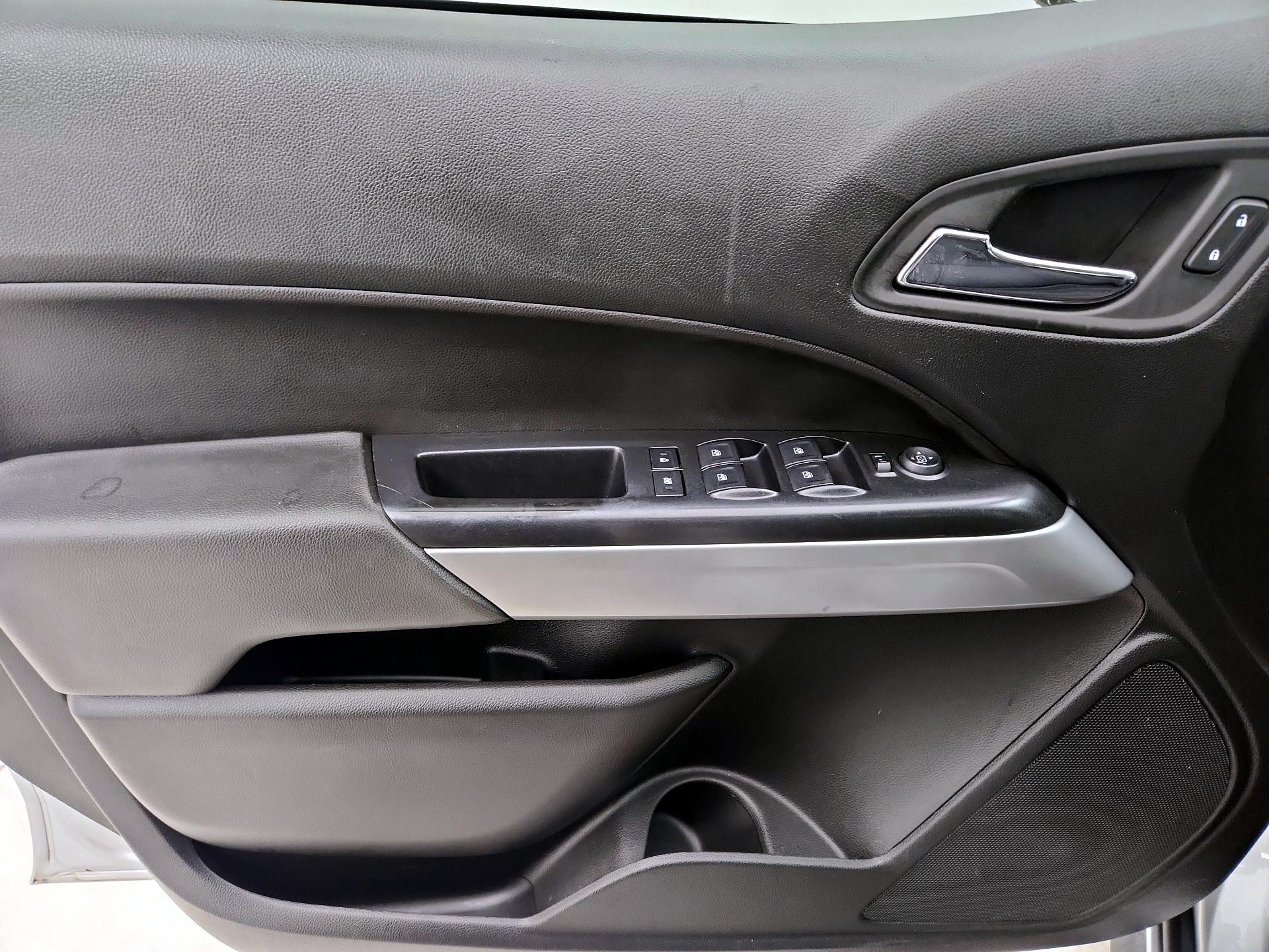 Thumbnail: 2019 Chevrolet Colorado - 12