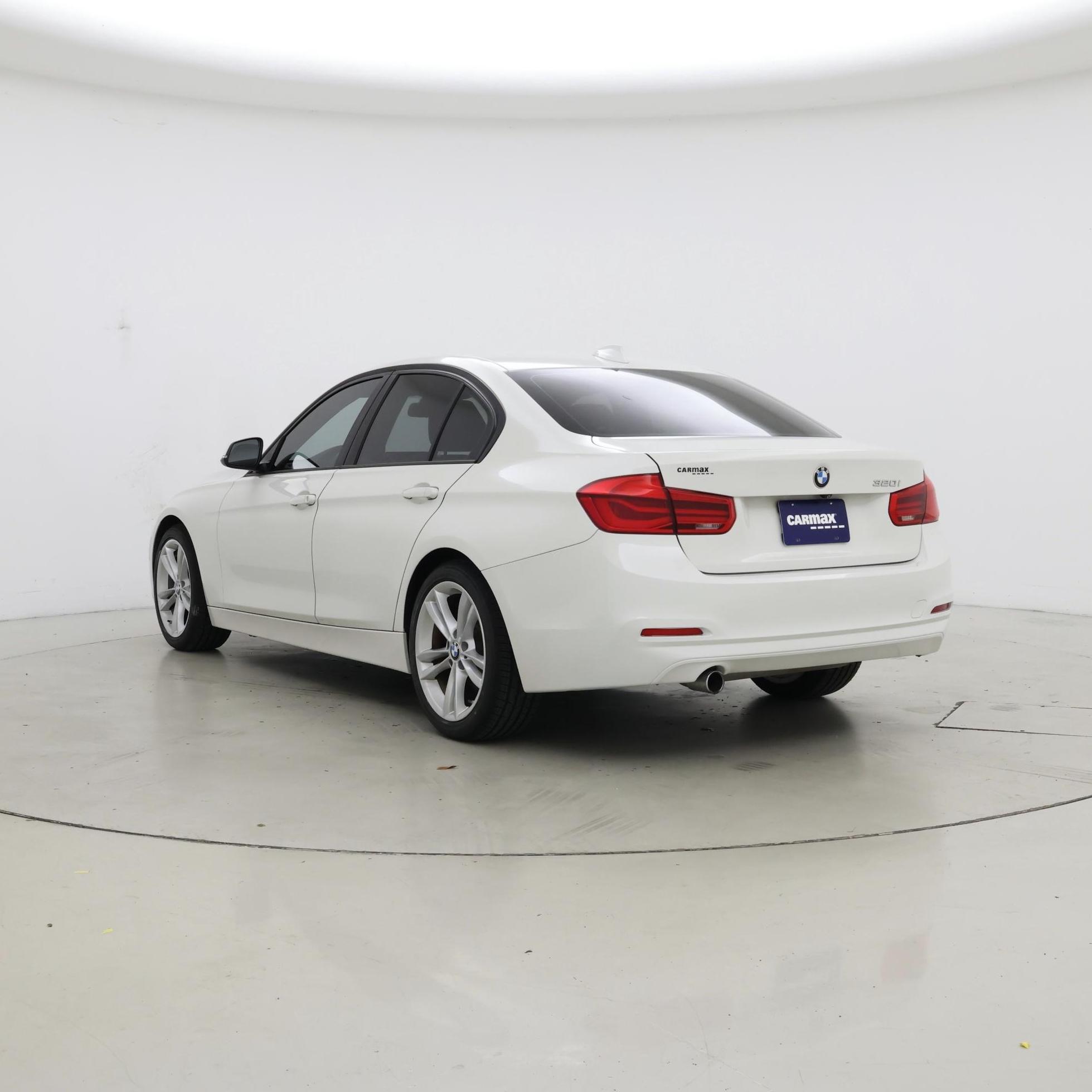 Thumbnail: 2018 BMW 3 Series - 2