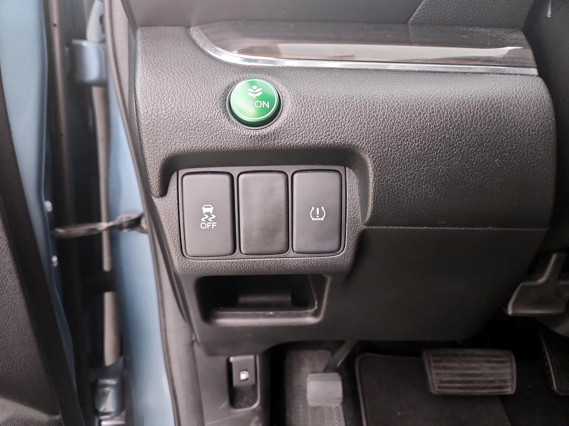 Thumbnail: 2015 Honda CR-V - 13