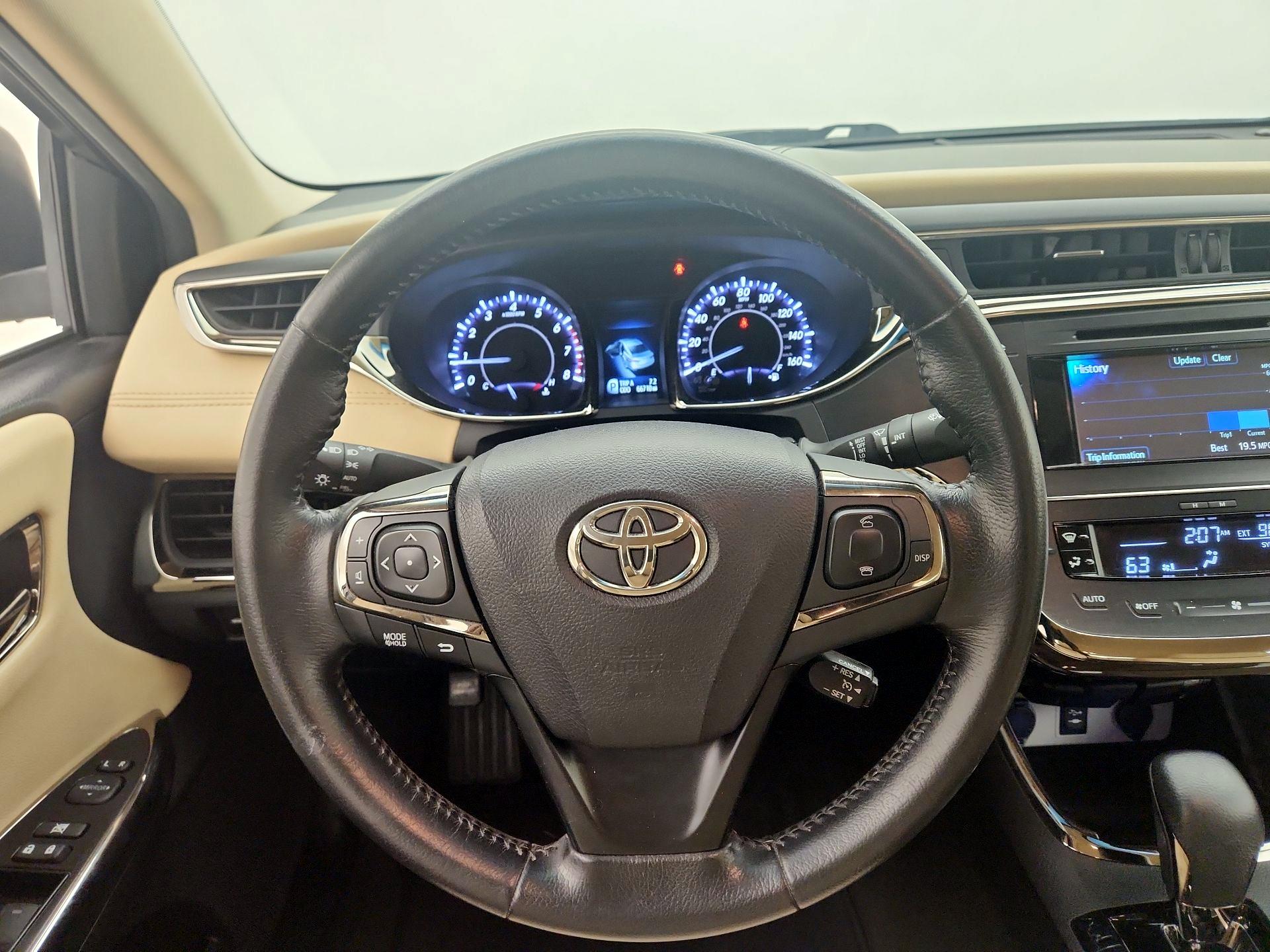 Thumbnail: 2014 Toyota Avalon - 10