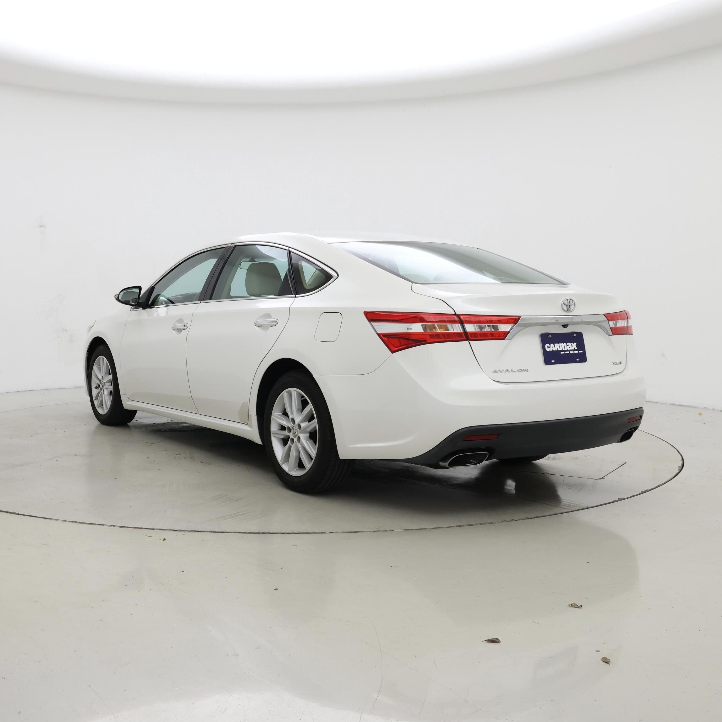 Thumbnail: 2014 Toyota Avalon - 2