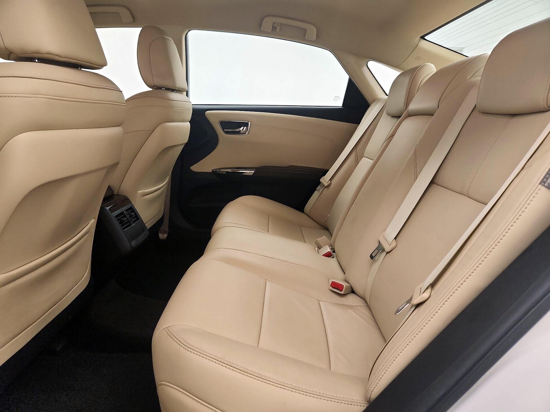 Thumbnail: 2014 Toyota Avalon - 19
