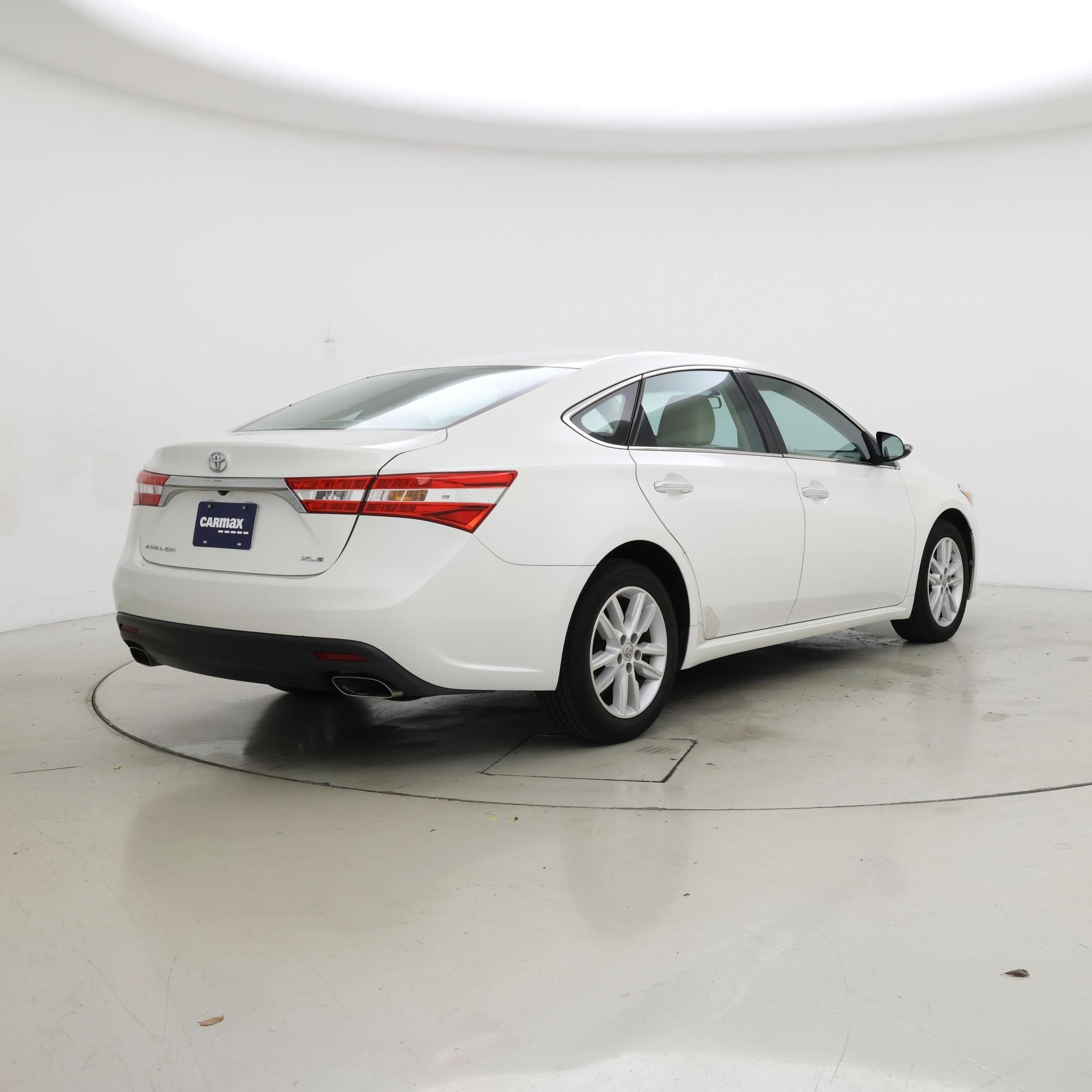 Thumbnail: 2014 Toyota Avalon - 8