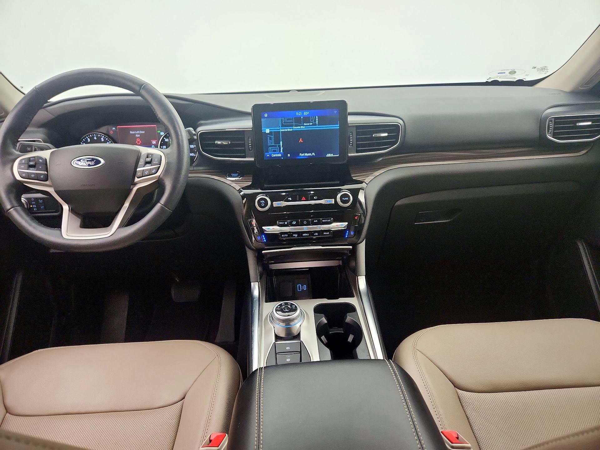 Thumbnail: 2022 Ford Explorer - 9