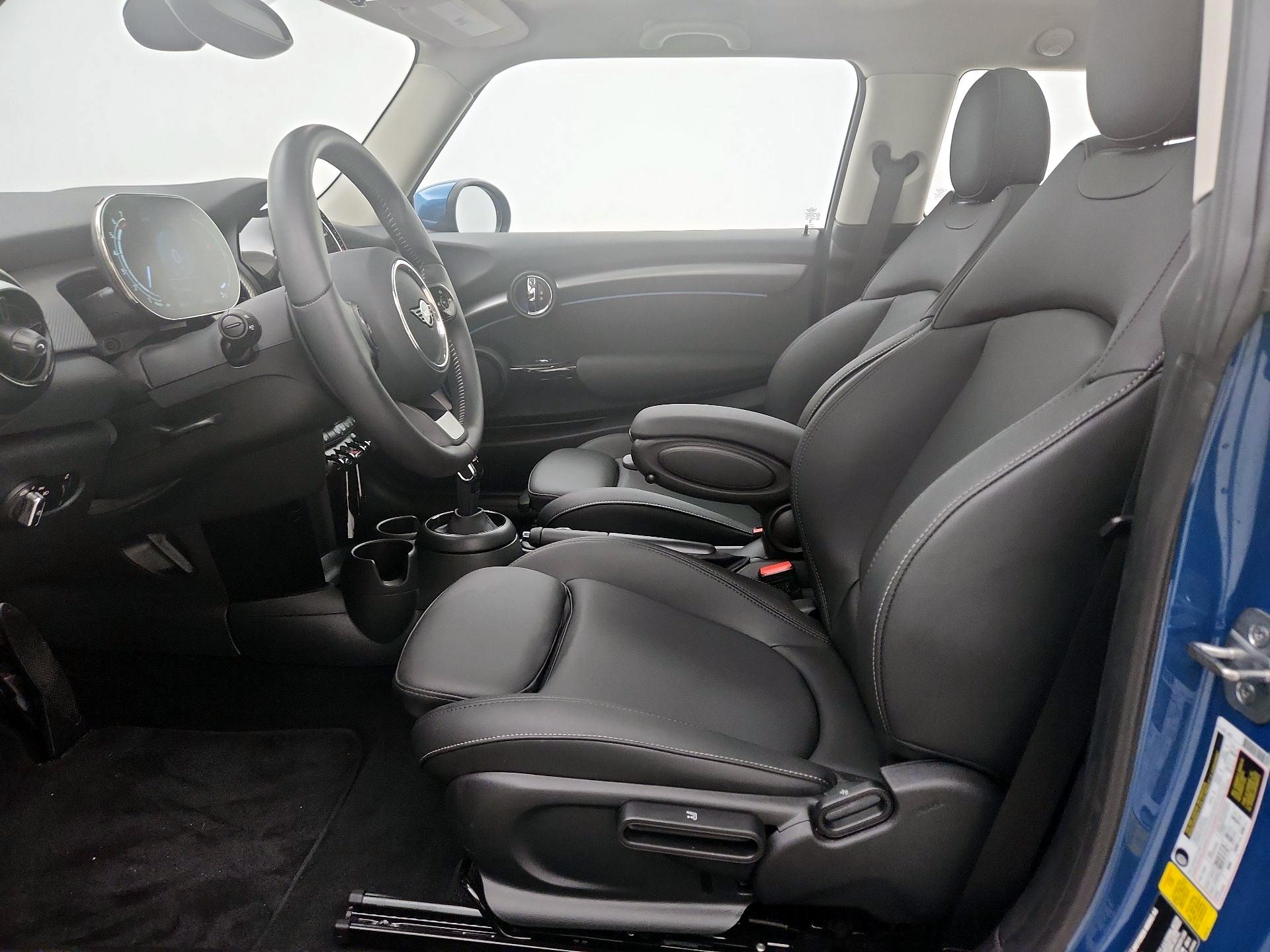 Thumbnail: 2024 MINI Cooper Hardtop - 11