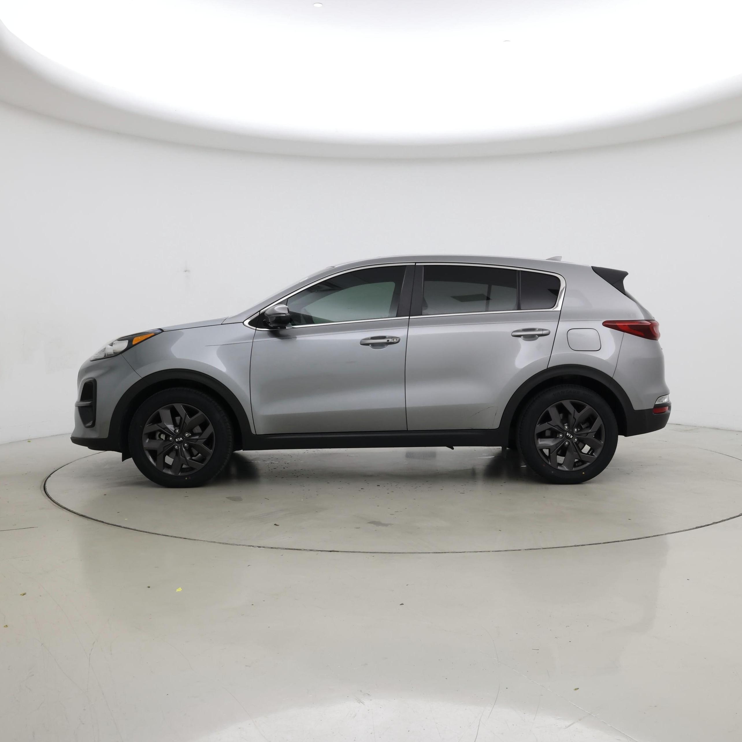 Thumbnail: 2022 Kia Sportage - 3
