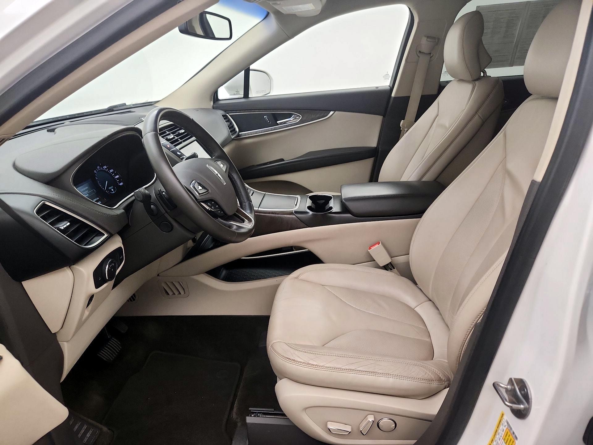 Thumbnail: 2016 Lincoln MKX - 11